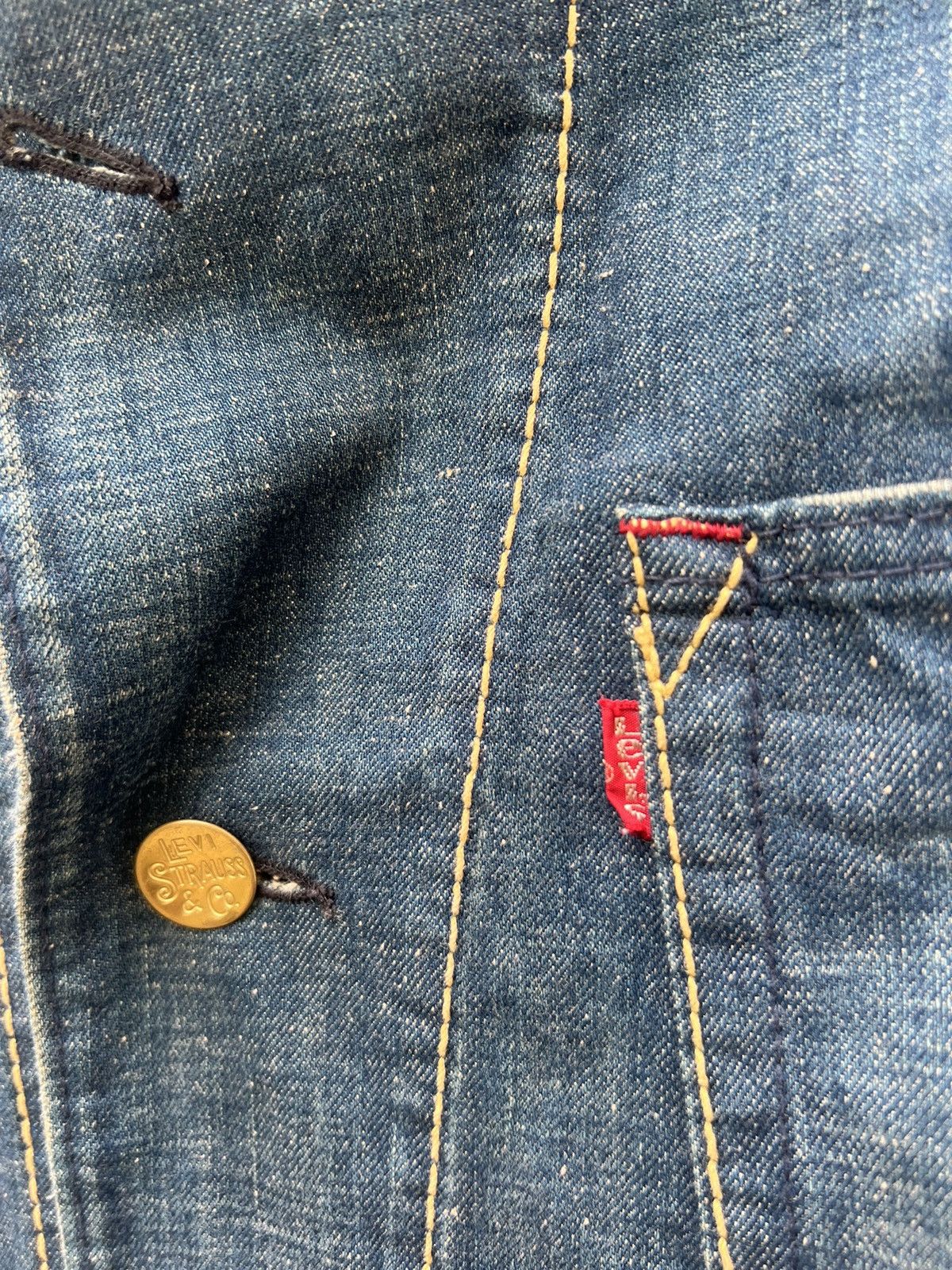 Levi's × Vintage Vintage 2002 Levi’s Redloop Distress Fade Denim Chore Jacket Size US M / EU 48-50 / 2 - 11 Thumbnail