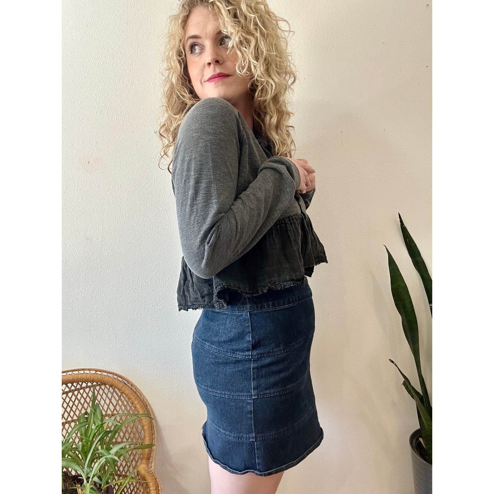 Free People Free People Crop Ruffle Keyhole Top Size Medium Size M / US 6-8 / IT 42-44 - 2 Thumbnail