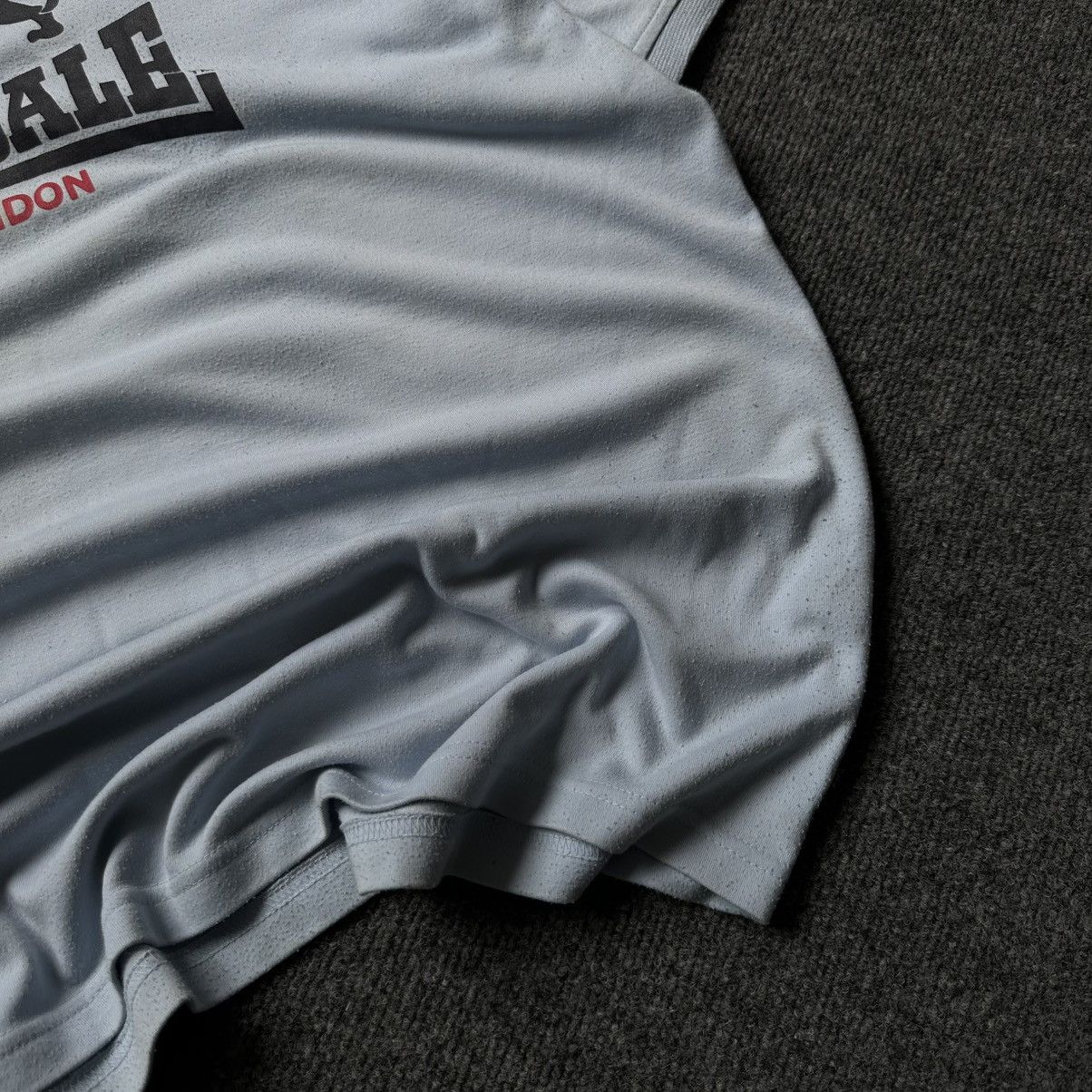 Lonsdale VTG Adult Lonsdale T-shirts Big Logo Size XL Y2K 00s USA Size US XL / EU 56 / 4 - 9 Thumbnail