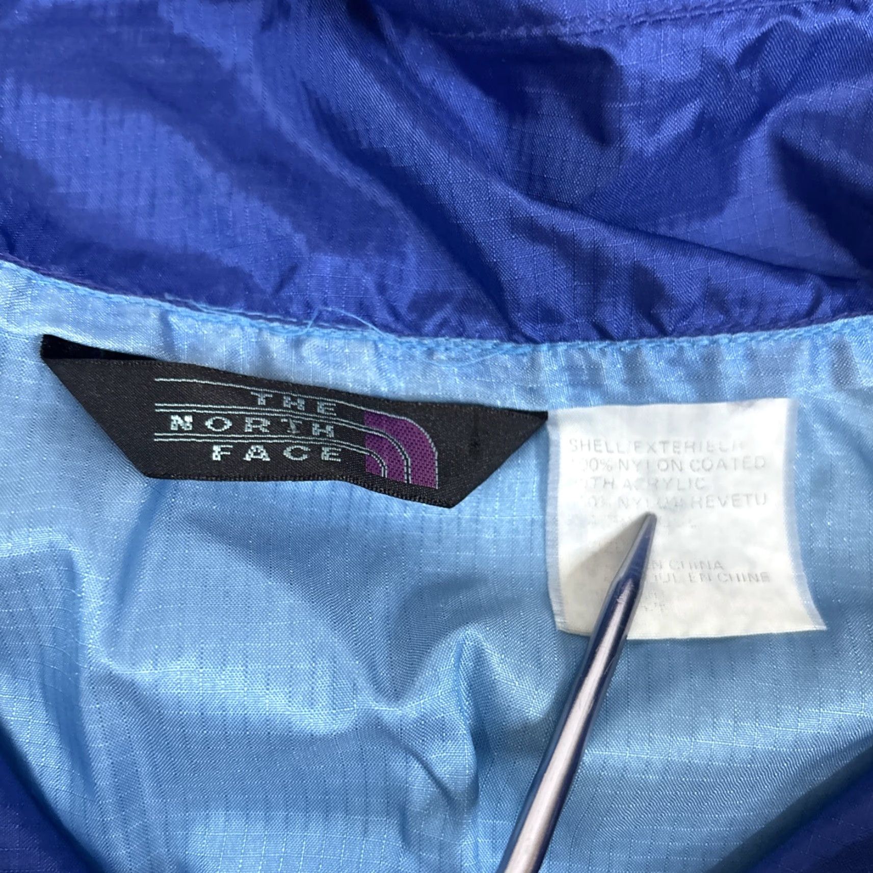 The North Face VINTAGE The North Face Windbreaker Jacket XL Men Blue Collared Stowaway High Collar Size US XL / EU 56 / 4 - 2 Thumbnail