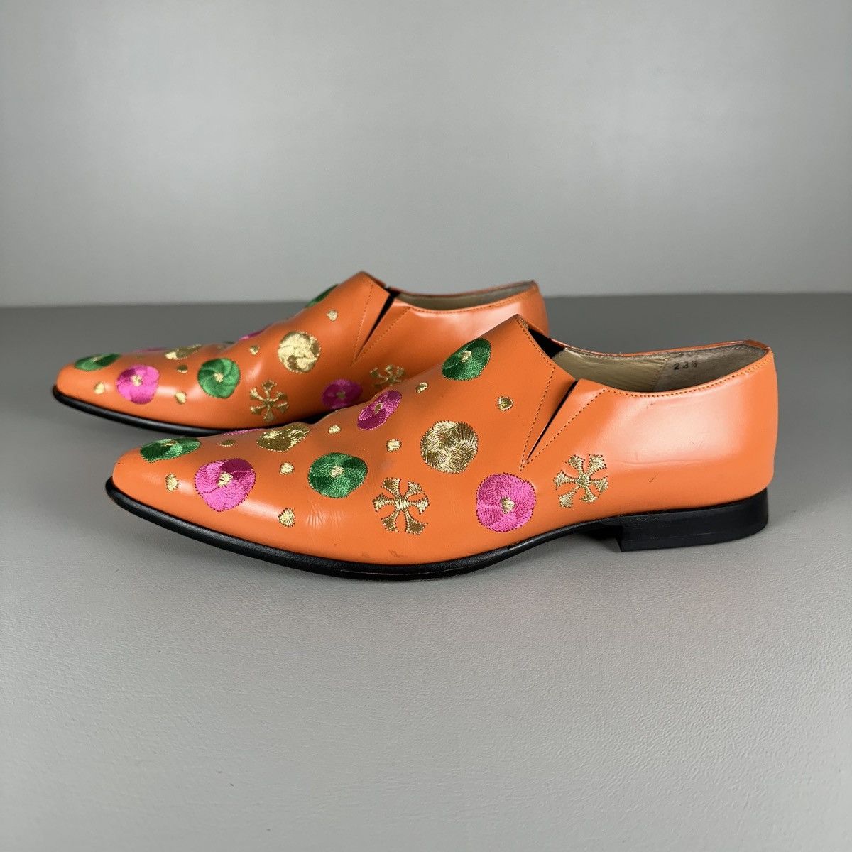 Comme des Garcons rare Comme des Garcons Embroidered Flowers Orange Loafers Size US 6.5 / IT 36.5 - 1 Thumbnail