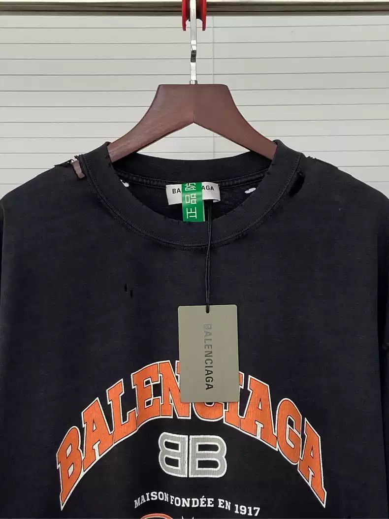 Balenciaga Balenciaga SS22 Maison Series BB Letter Logo Printed Cracks Size US M / EU 48-50 / 2 - 4 Thumbnail