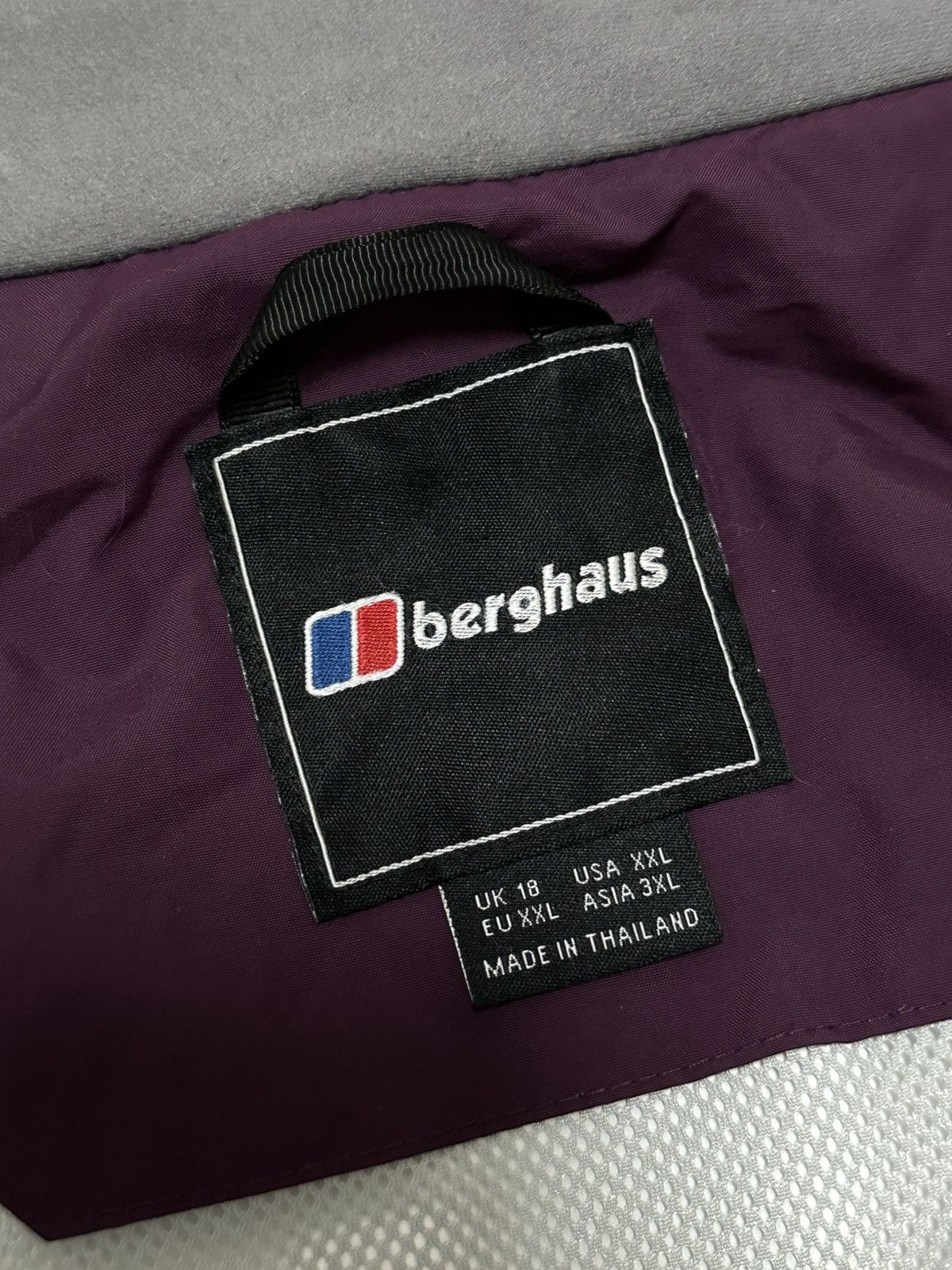 Berghaus Berghaus Women’s Size XXL Purple Gore-Tex Outdoor Jacket Size XXL / US 16-18 / IT 52-54 - 10 Thumbnail