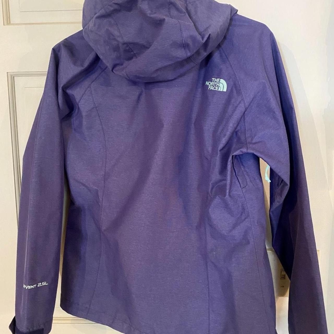 The North Face The North Face HyVent 2.5L Rain Jacket in Purple - Size S Size S / US 4 / IT 40 - 2 Thumbnail