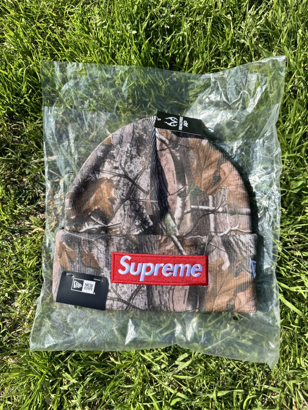Supreme Supreme New Era Box Logo Beanie Real Tree AP Camo Size ONE SIZE - 1 Thumbnail