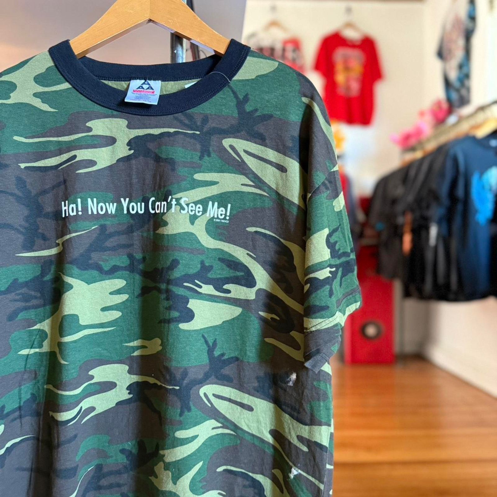 Vintage Vintage 90s Camo Camouflage Now You Can’t See Me T-Shirt Size US XL / EU 56 / 4 - 1 Thumbnail