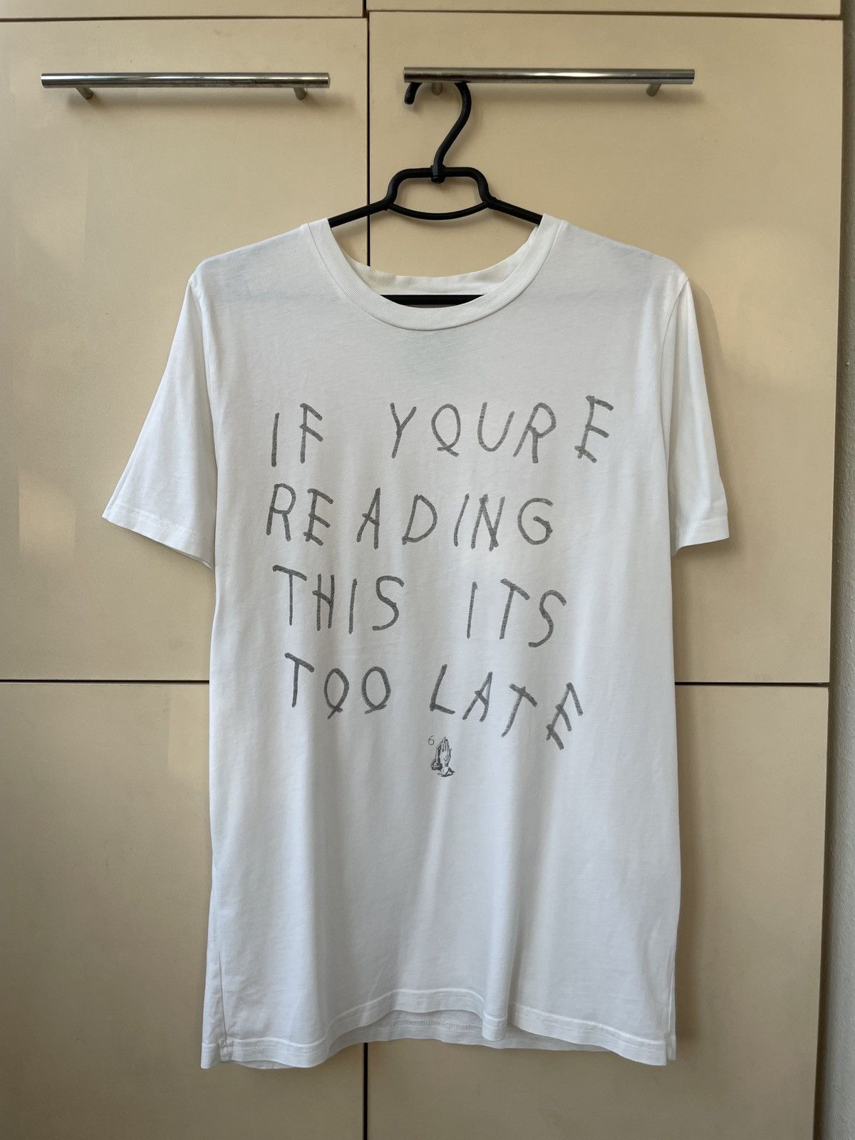 Drake Urban Outfitters X Drake if you readi g this its to late tee Size US S / EU 44-46 / 1 - 1 Thumbnail
