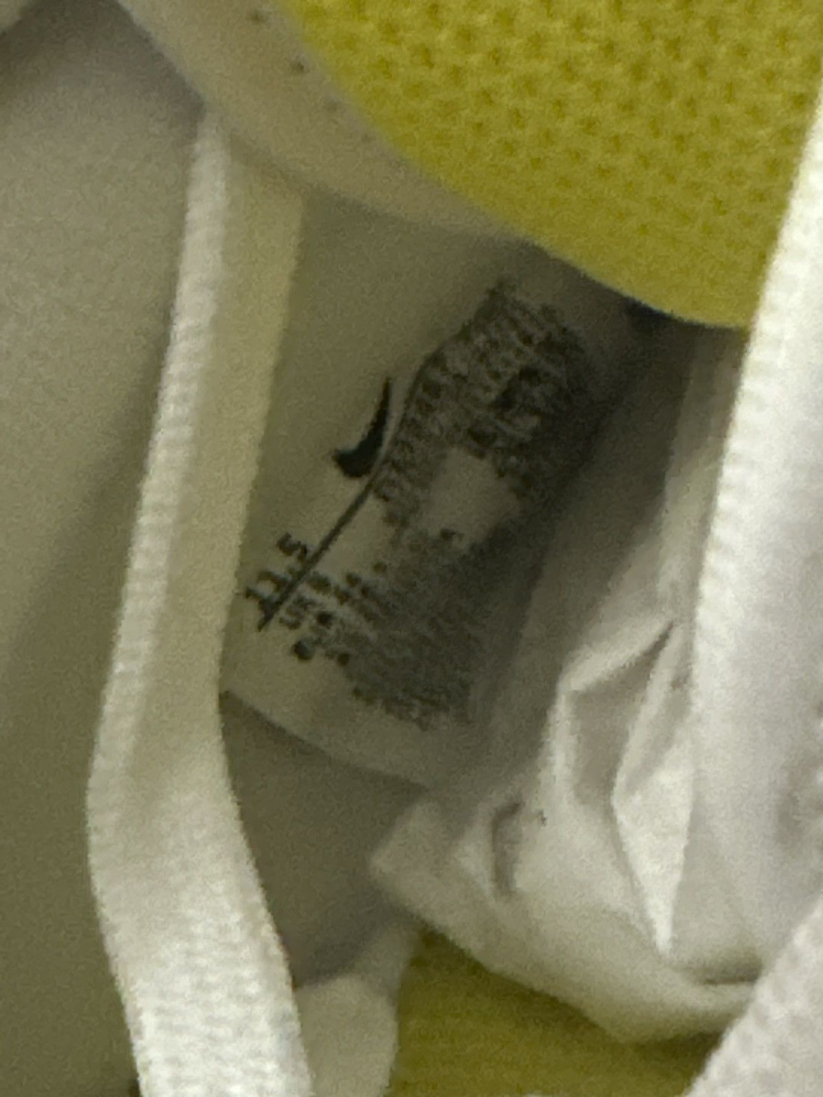 Nike Nike Dunk Yellow Strike Size 10M/11.5F - Deadstock Size US 10 / EU 43 - 6 Thumbnail