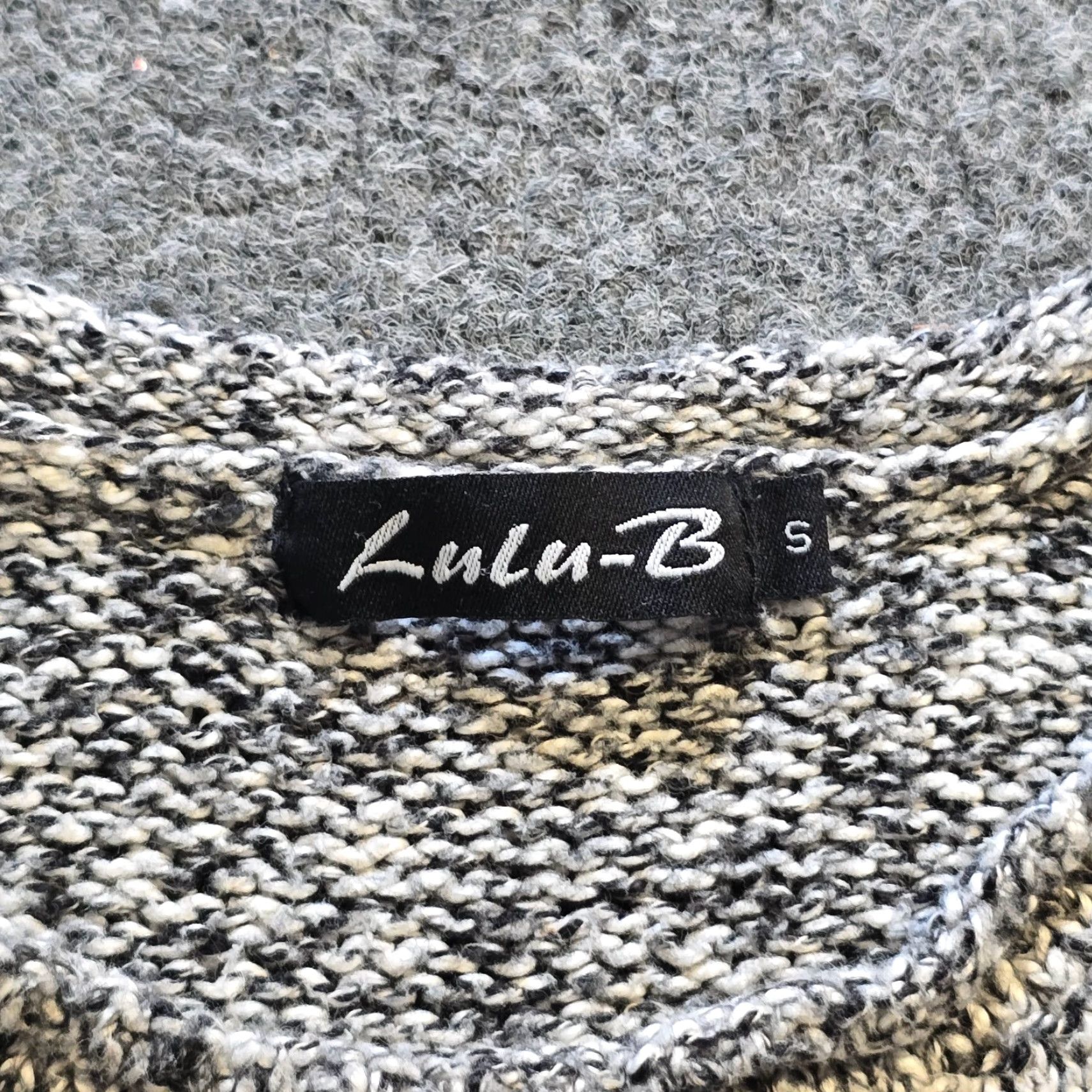 Vintage Lulu B Sweater Womens Small Gray Textured Knit Round Neck Pocket Casual Basic Size S / US 4 / IT 40 - 3 Thumbnail