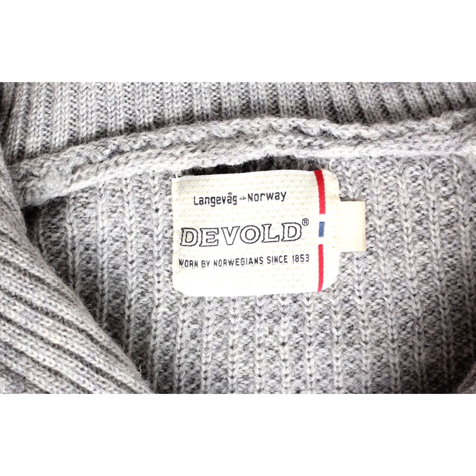 Vintage VINTAGE DEVOLD Nordic Jumper Wool Griffin Varde Zip Neck Women Size S Grey High Neck 1/4 Zip Pullover 100% Wool Mens? Size S / US 4 / IT 40 - 4 Thumbnail