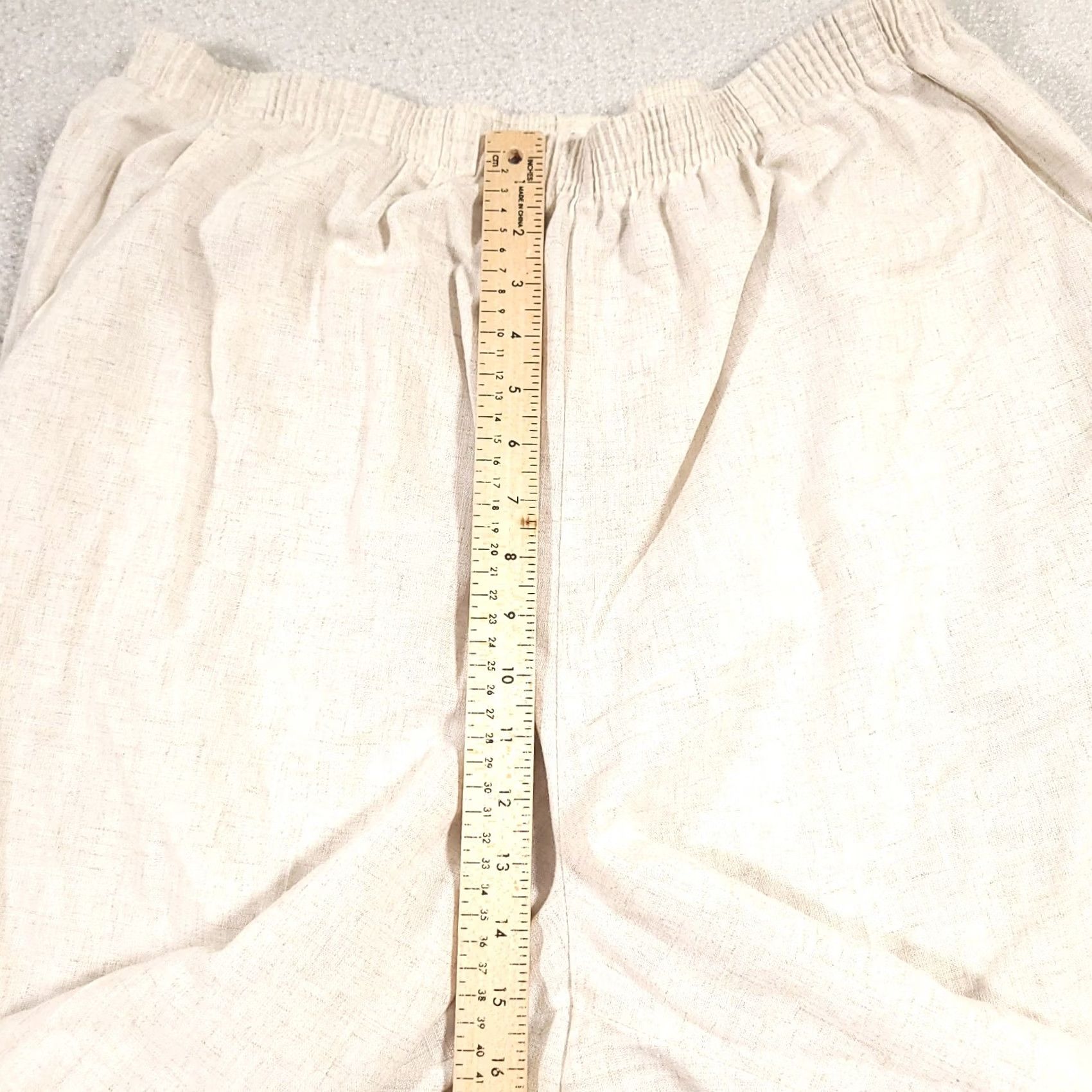 Vintage VINTAGE Briggs Pull On Pants Women's 22W Beige Cropped Capri Made in USA | Pants | 22W | Beige | Capri | 90s | Women | Plus Size Size 40" / US 18 - 6 Thumbnail