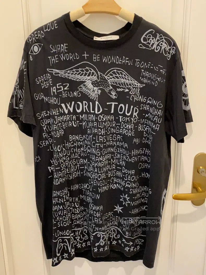 Givenchy Givenchy Distressed Black Short Sleeve Size US XS / EU 42 / 0 - 1 Thumbnail