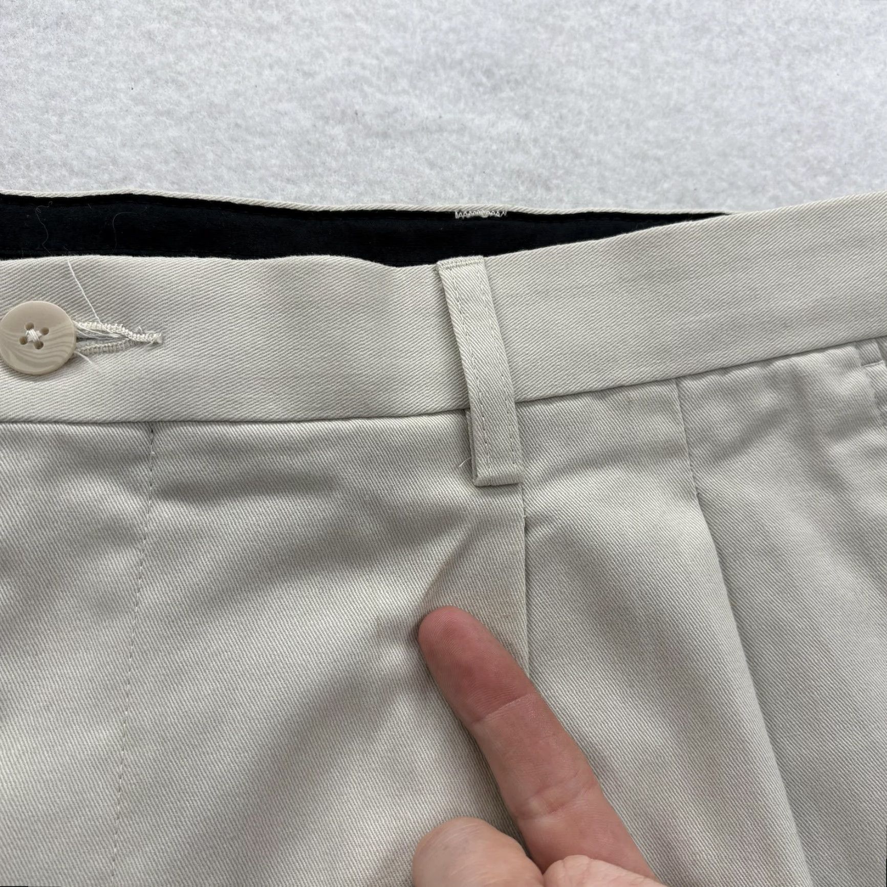 Croft & Barrow Croft & Barrow Easy-Care Khaki Chino Pants Mens 42x32 Beige Classic Fit Pleated Size US 42 / EU 58 - 5 Thumbnail