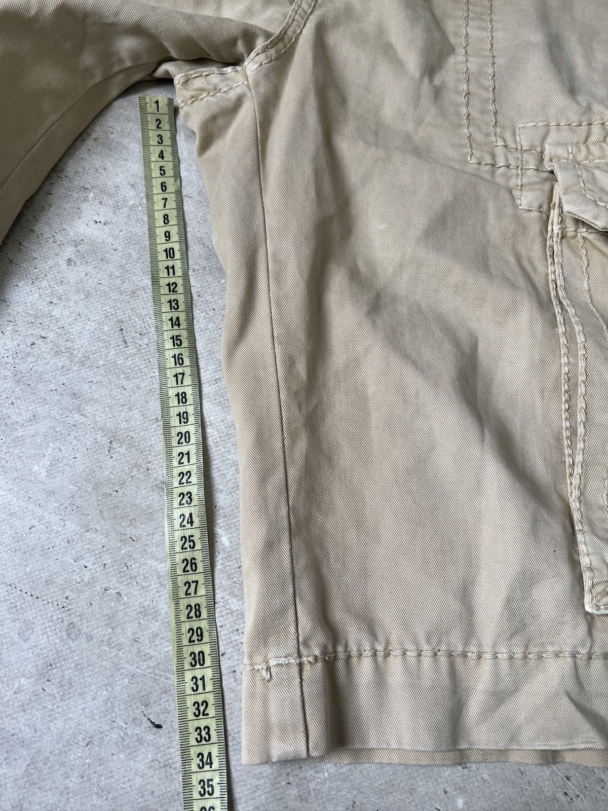 True Religion True religion long rap cargo shorts y2k stylle Size US 30 / EU 46 - 16 Thumbnail