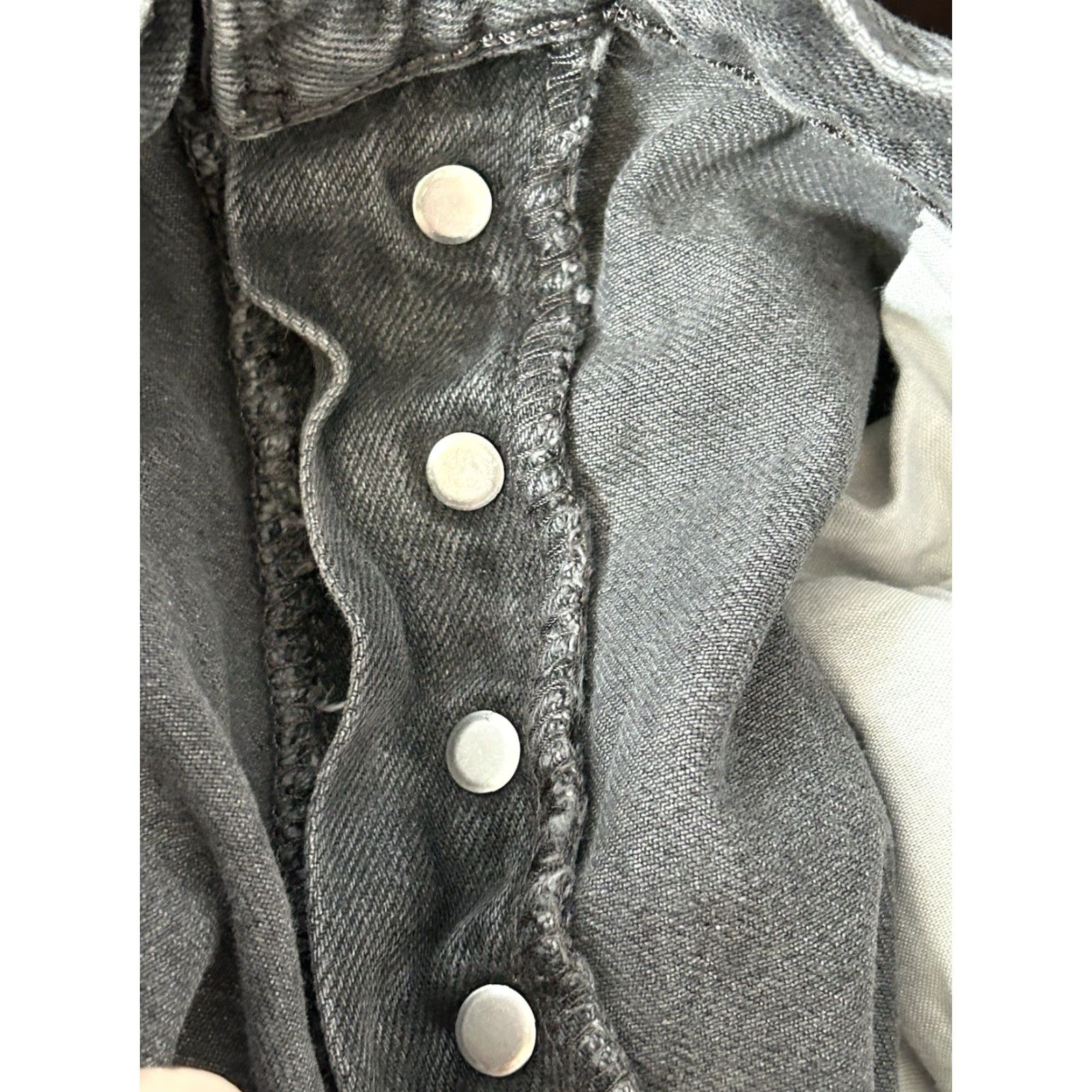 Levi's VINTAGE Levis 501 Jeans Gray Straight Button Fly Raw Hem Denim 28x32 - Levi's 501 Series - Dark Wash - 5-Pocket - Mid Rise - Classic Fit Womens Jeans Size 28" / US 6 / IT 42 - 6 Thumbnail