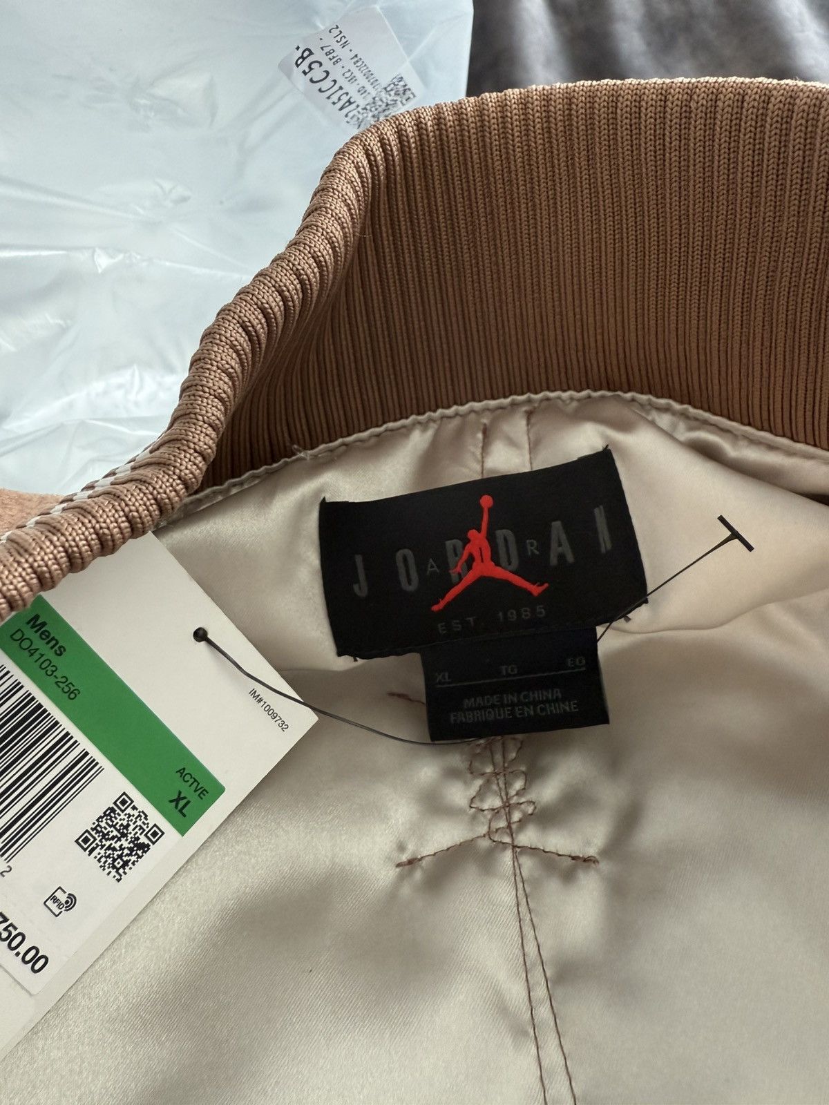 Jordan Brand × Travis Scott Cactus Jack x Jordan Varsity Jacket Size US XL / EU 56 / 4 - 15 Thumbnail