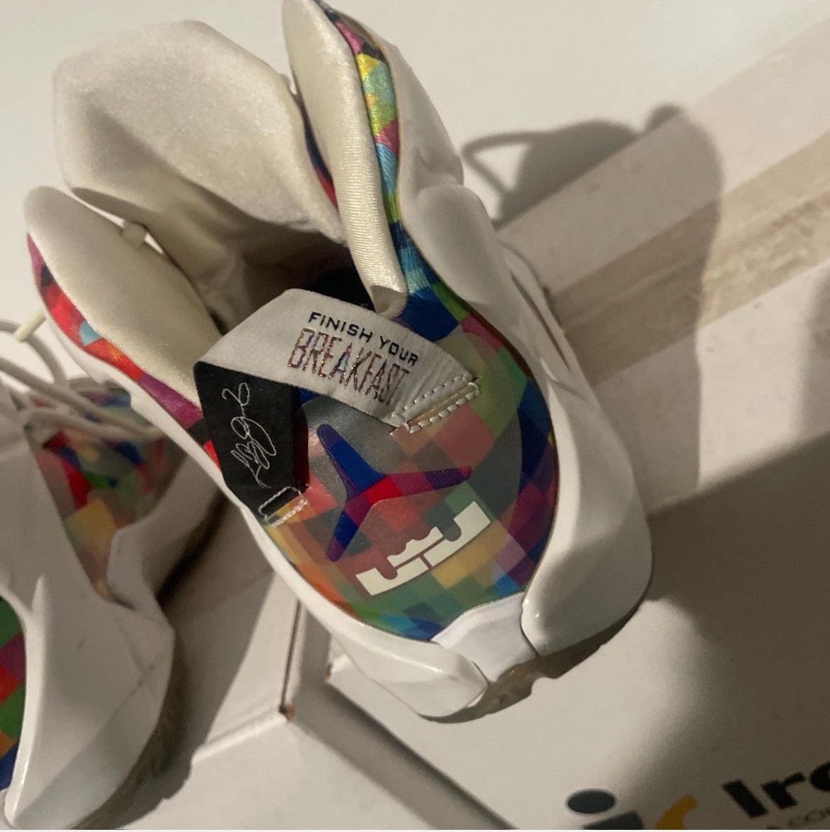 Nike Nike LeBron 12 EXT Prism Elite Size US 8.5 / EU 41-42 - 3 Thumbnail