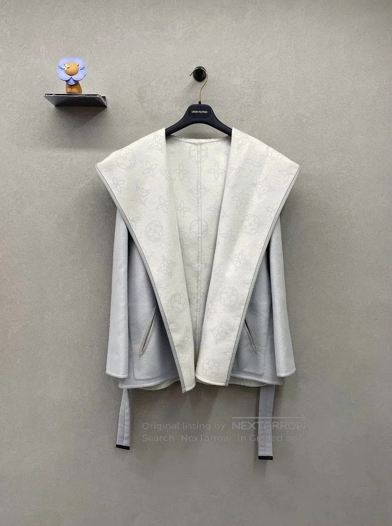 Louis Vuitton LV Gray Short Hooded Long Sleeve Coat . Size M / US 6-8 / IT 42-44 - 1 Thumbnail