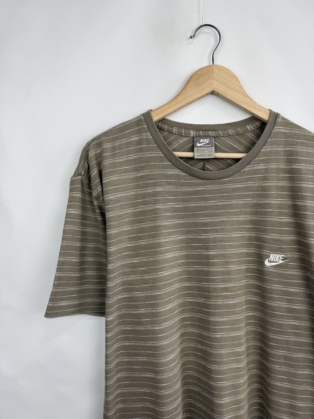 Nike 🇺🇸 Vintage Y2K Nike Athletic T-Shirt Rare Retro Hype Size US XXL / EU 58 / 5 - 3 Thumbnail