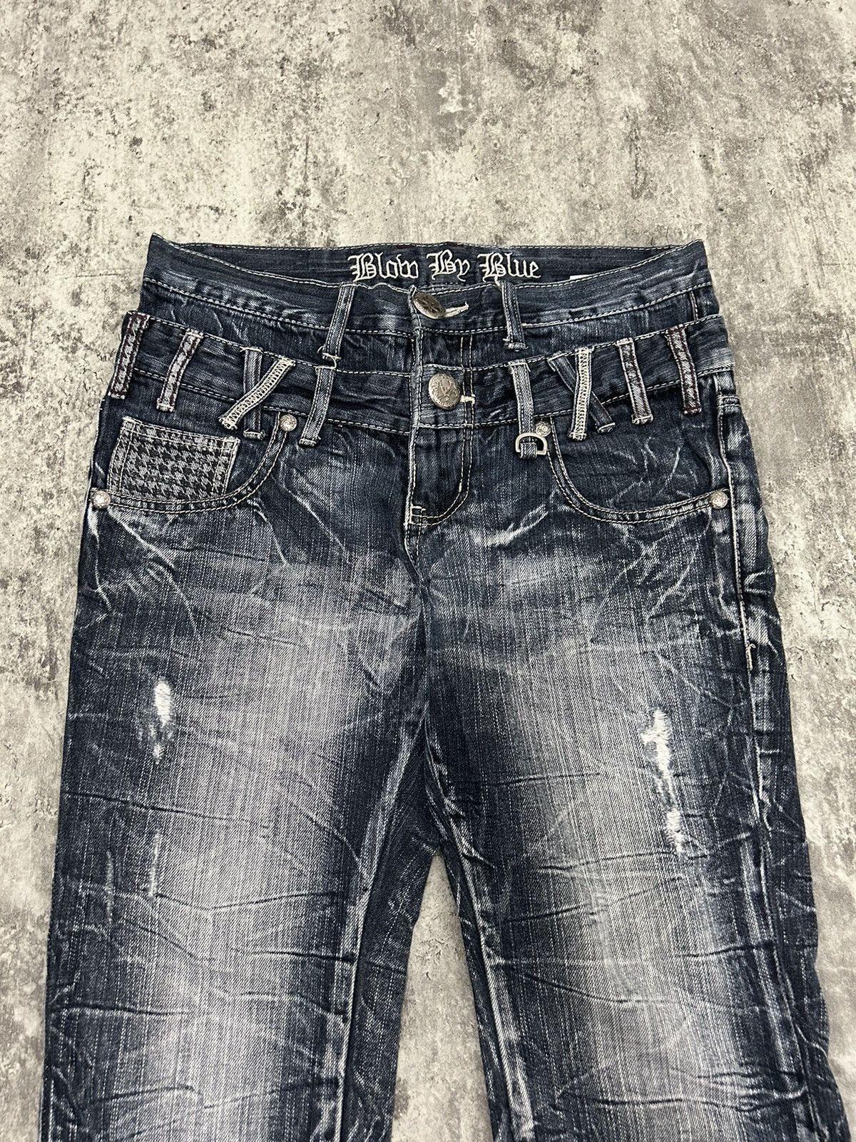 If Six Was Nine Blow By Blue Double Distressed Cropped Jeans Size US 31 - 5 Thumbnail