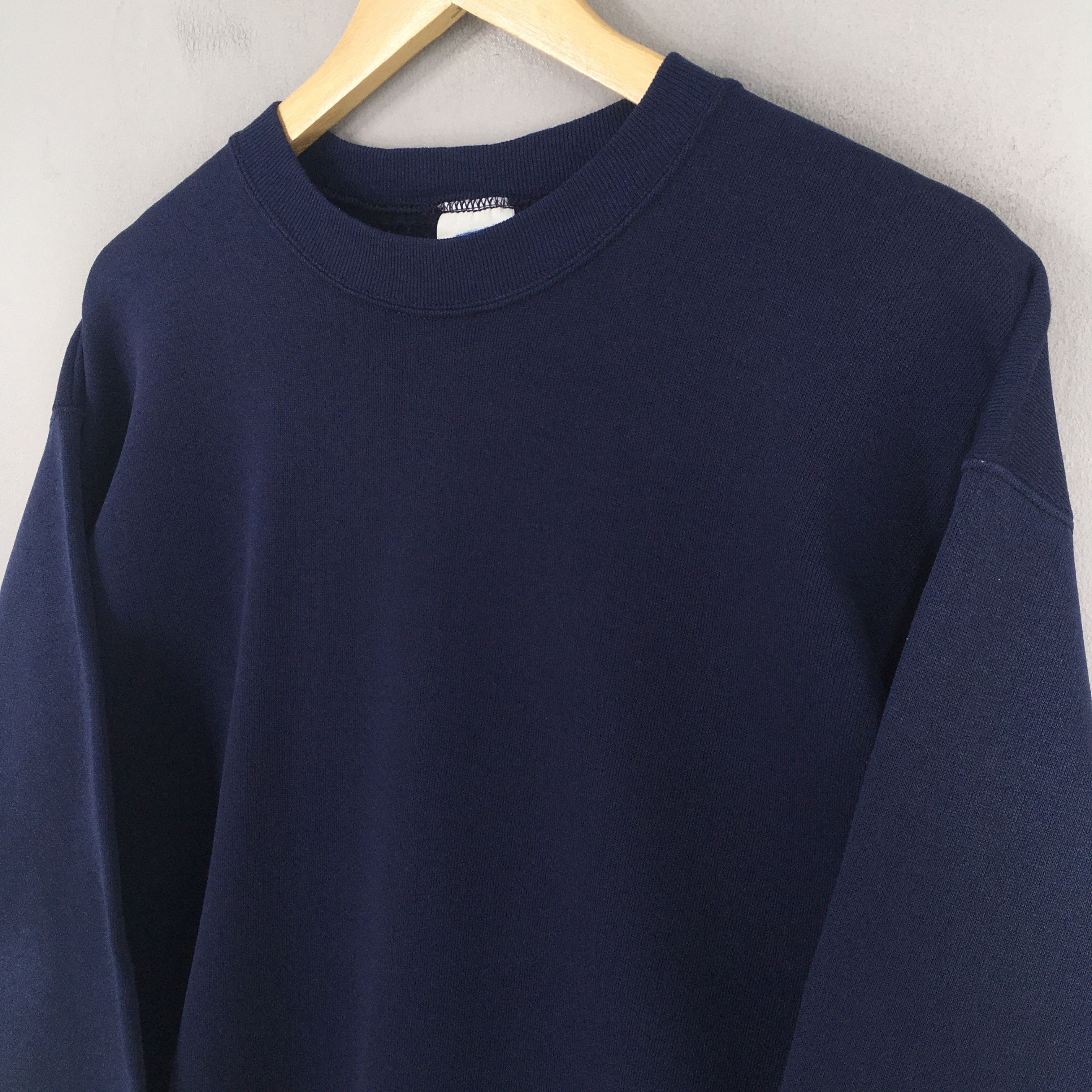 Vintage Vintage 90s Discus Athletic Plain Blue Sweatshirt Large Size US L / EU 52-54 / 3 - 3 Thumbnail