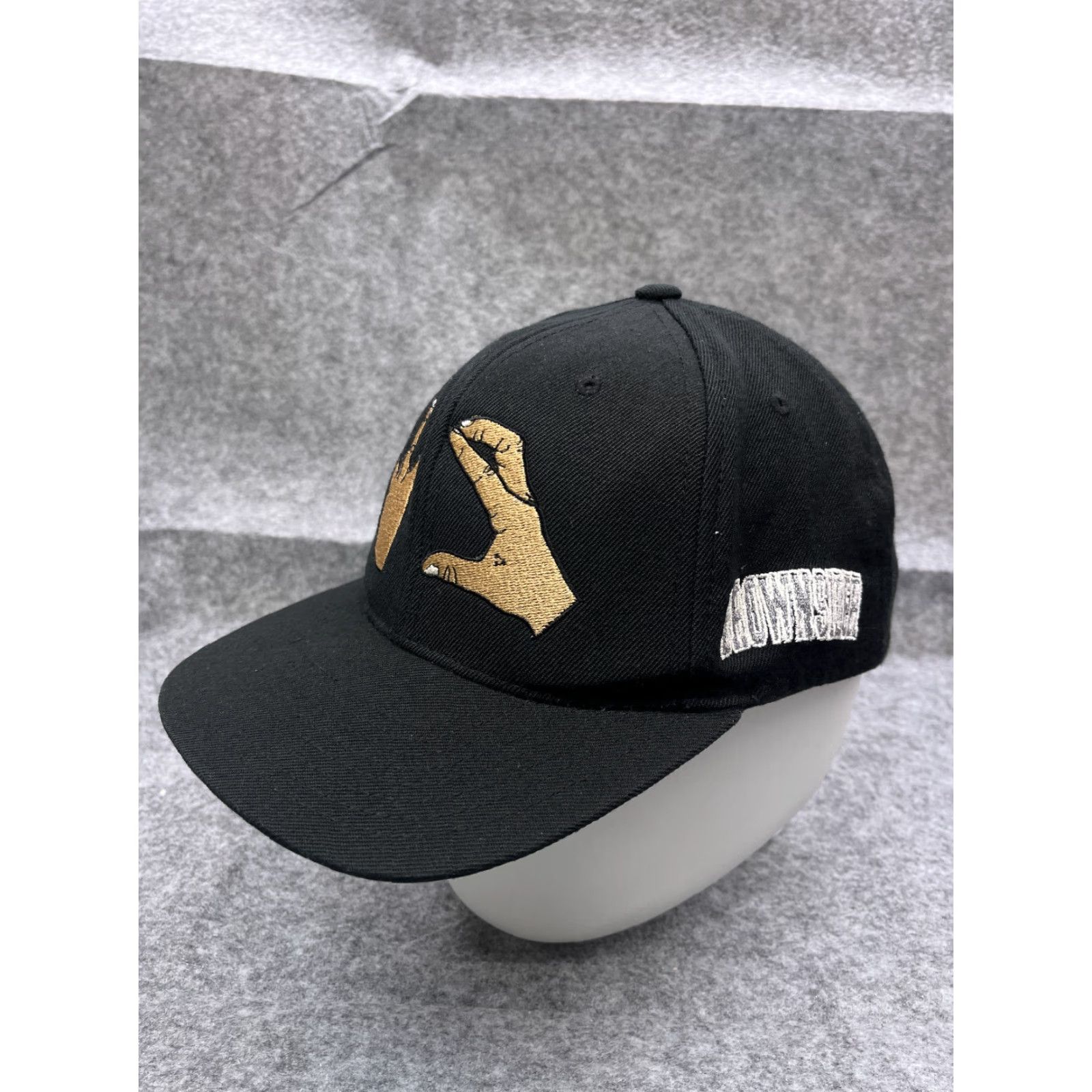 Vintage Yupoong Snapback Hat Black Acrylic Wool One Size Adjustable Hip Hop Skate Mens Size ONE SIZE - 4 Thumbnail