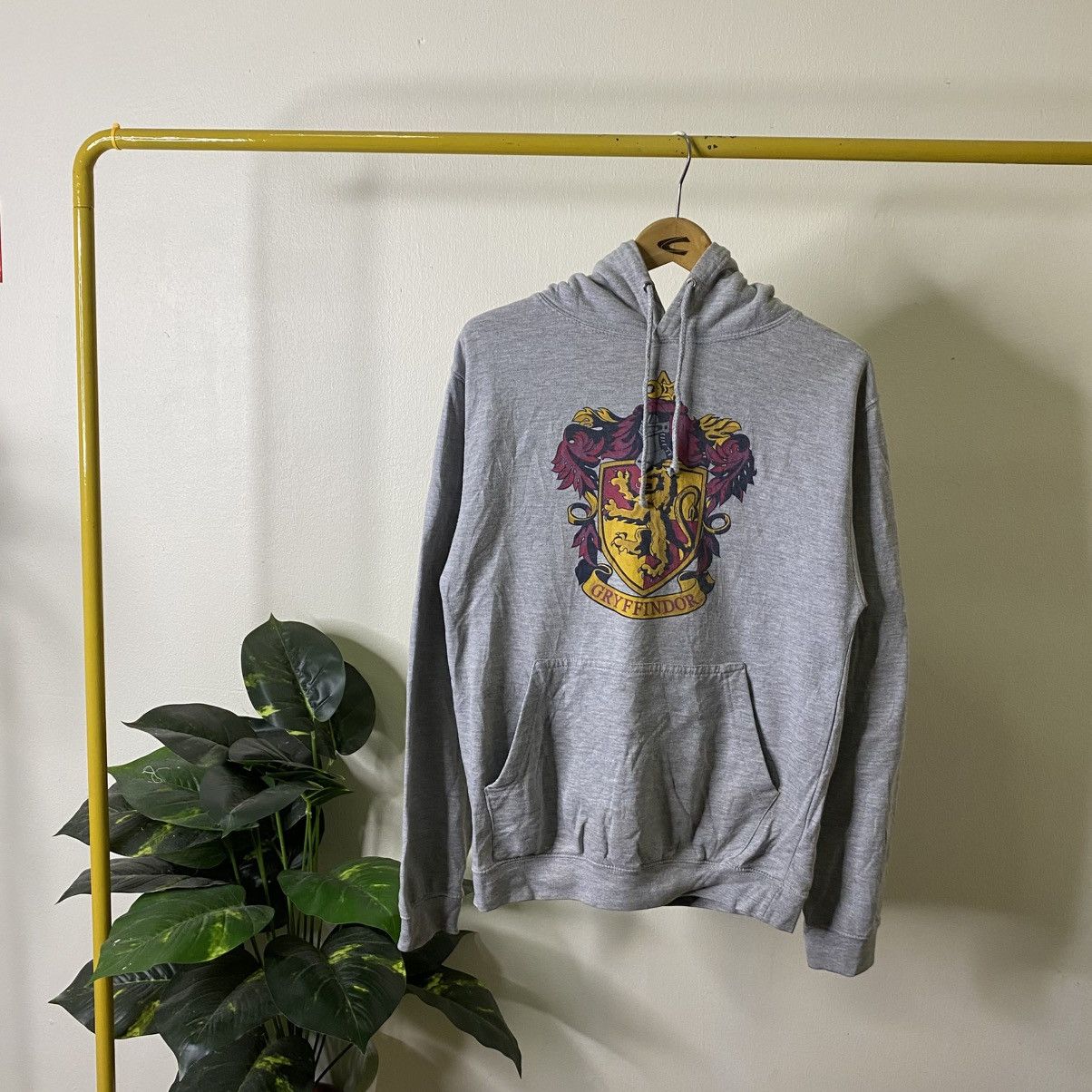 Warner Bros Vintage 2000s Harry Potter Gryffindor Pullover Hoodie Size US M / EU 48-50 / 2 - 1 Thumbnail
