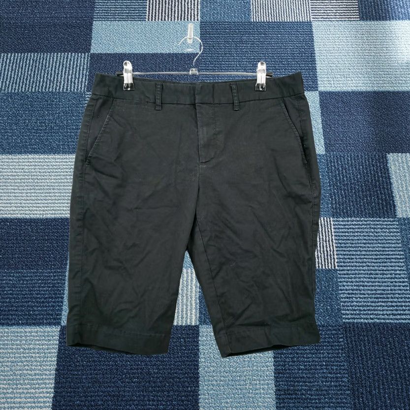 Gap Gap Shorts Womens 6 Black Chino Khakis Mid-Rise Flat Front Zip Closure Preppy Size 24" / US 00 / IT 34 - 1 Thumbnail