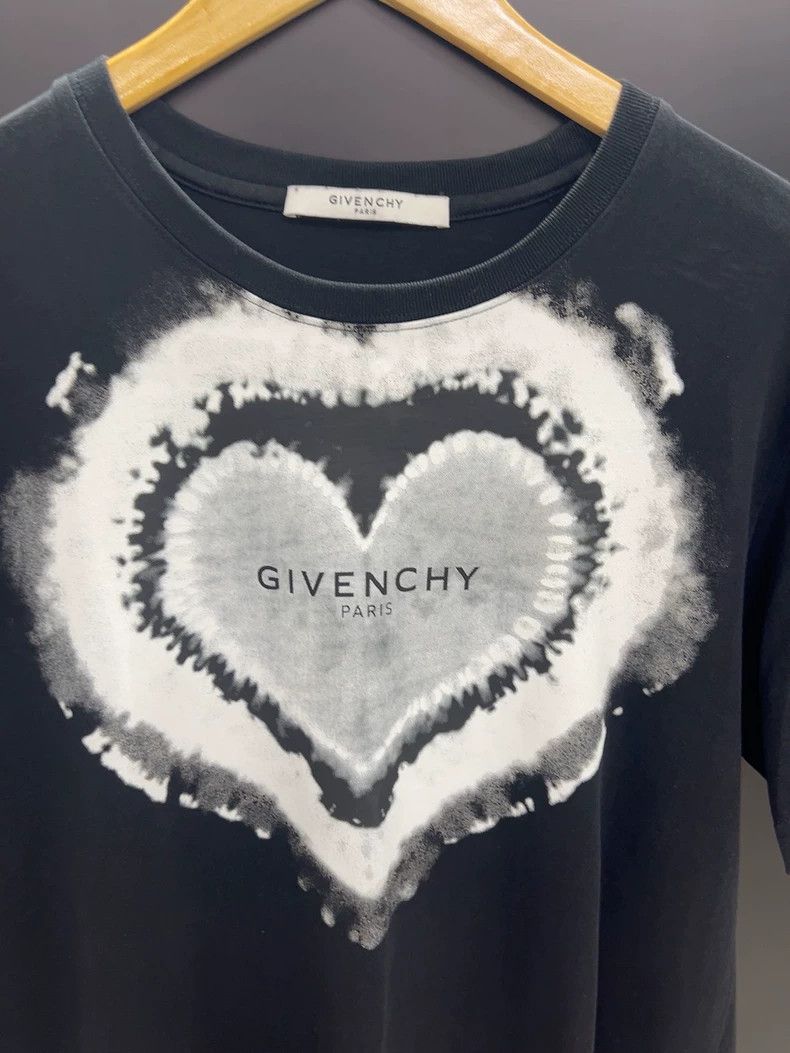 Givenchy Givenchy Men's T-Shirt, Size M, Height 180cm, Weight 165kg Size US M / EU 48-50 / 2 - 4 Thumbnail