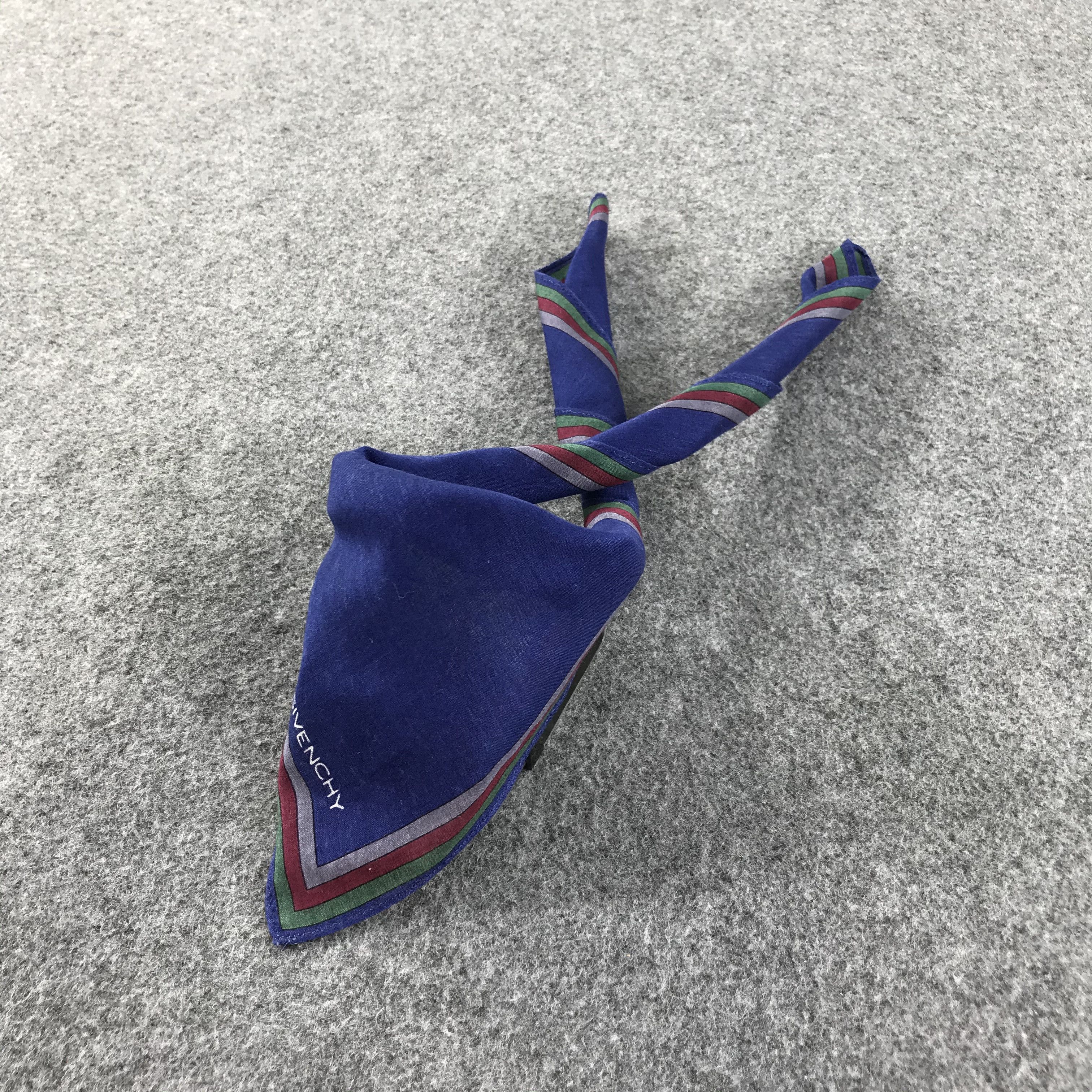 Vintage Givenchy Handkerchief Neckerchief Bandana H126 Size ONE SIZE - 2 Thumbnail