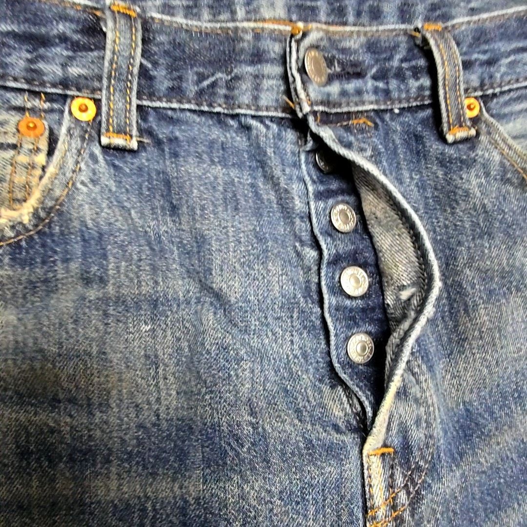 Levi's Levi's 501 Jeans Button Fly Faded Blue Denim 34x34 Size US 34 / EU 50 - 4 Thumbnail