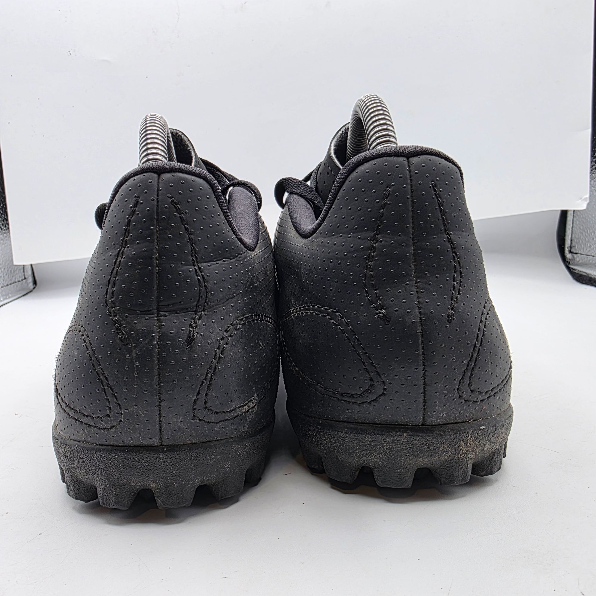 Adidas Adidas Predator Club TF Mens Size 10 Carbon Black Indoor Soc Size US 10 / EU 43 - 5 Thumbnail