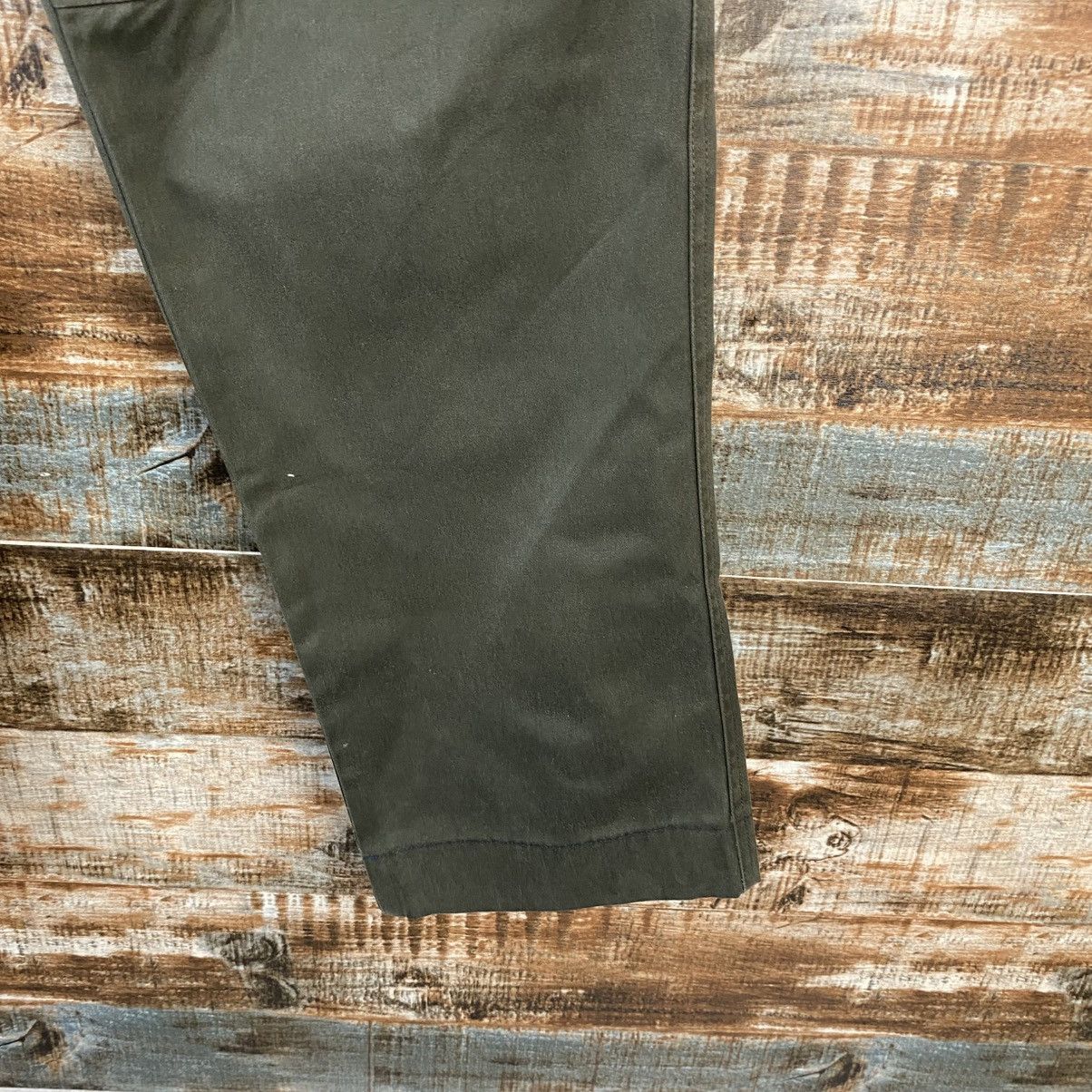Japanese Brand DL Burtle Green Cargo Multipocket Pants #C989 Size US 33 - 12 Thumbnail