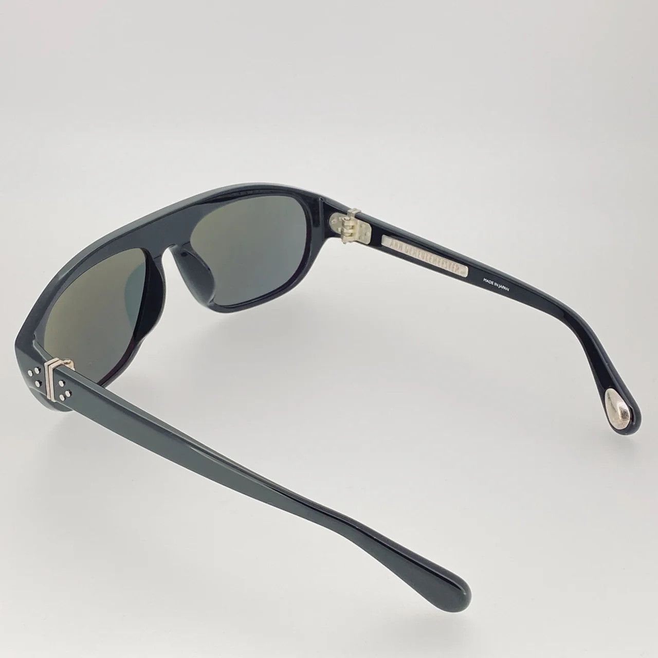 Ann Demeulemeester Ann Demeulemeester Sunglasses Flat Top Black and Grey Size ONE SIZE - 11 Thumbnail