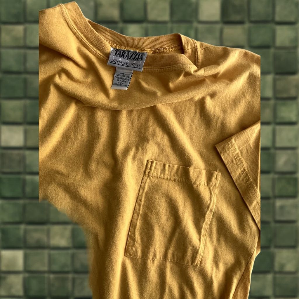 Vintage VINTAGE Tarazzia Sports Blank Pocket Tee T Shirt Unisex Adults L Yellow 90s Beach Tropical Cotton Jersey Crew Neck Short Sleeve Size US L / EU 52-54 / 3 - 1 Thumbnail