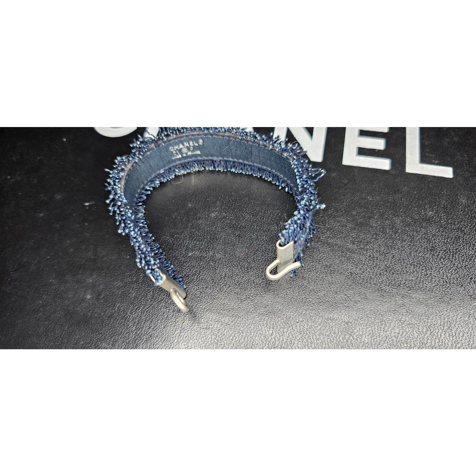 Chanel Vintage CHANEL Logo Letter Denim Bangle Bracelet Navy/Silver Size ONE SIZE - 5 Thumbnail