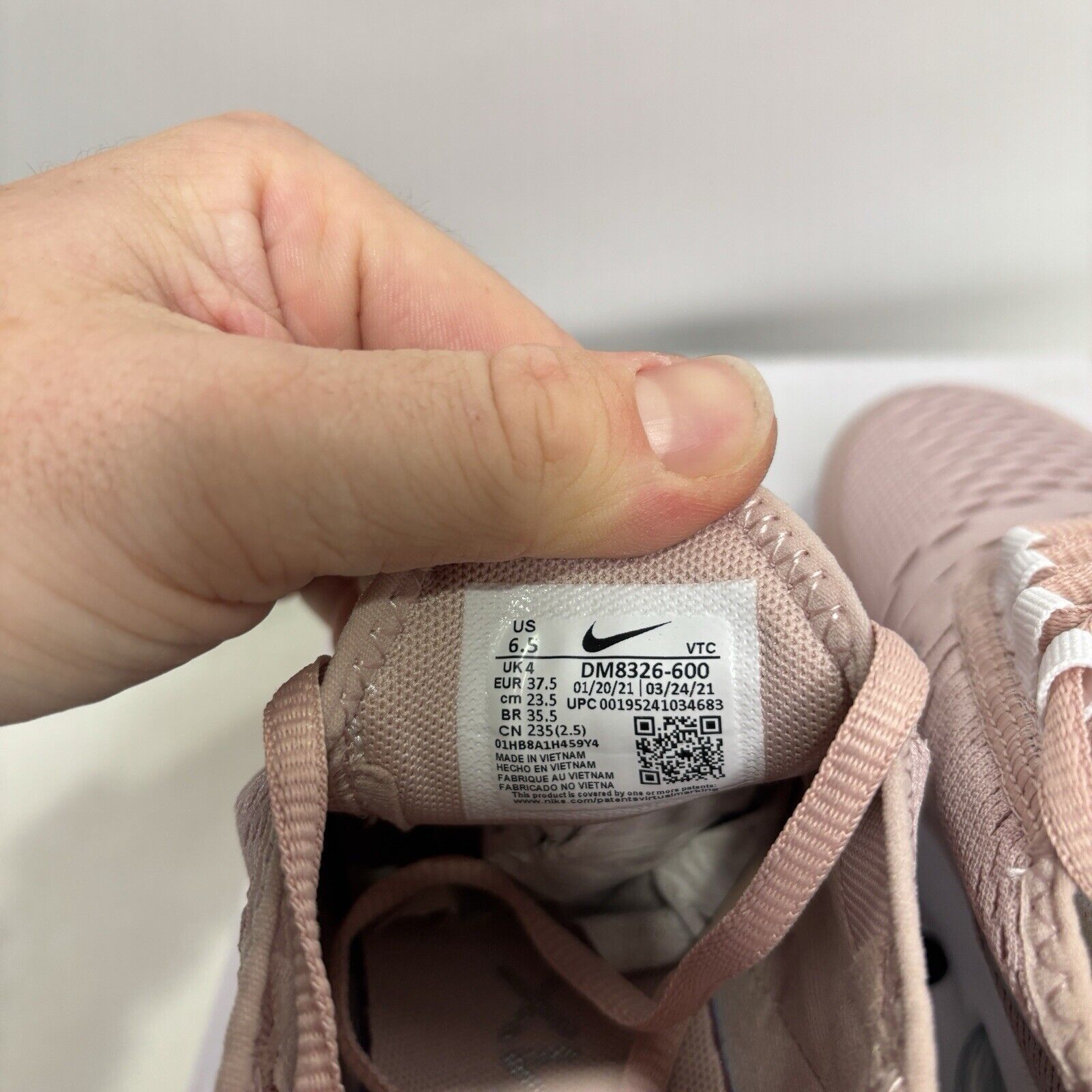 Nike Nike Air Max 270 WMNS “Pink Oxford Metallic Silver” 2024 Size US 6.5 / IT 36.5 - 6 Thumbnail