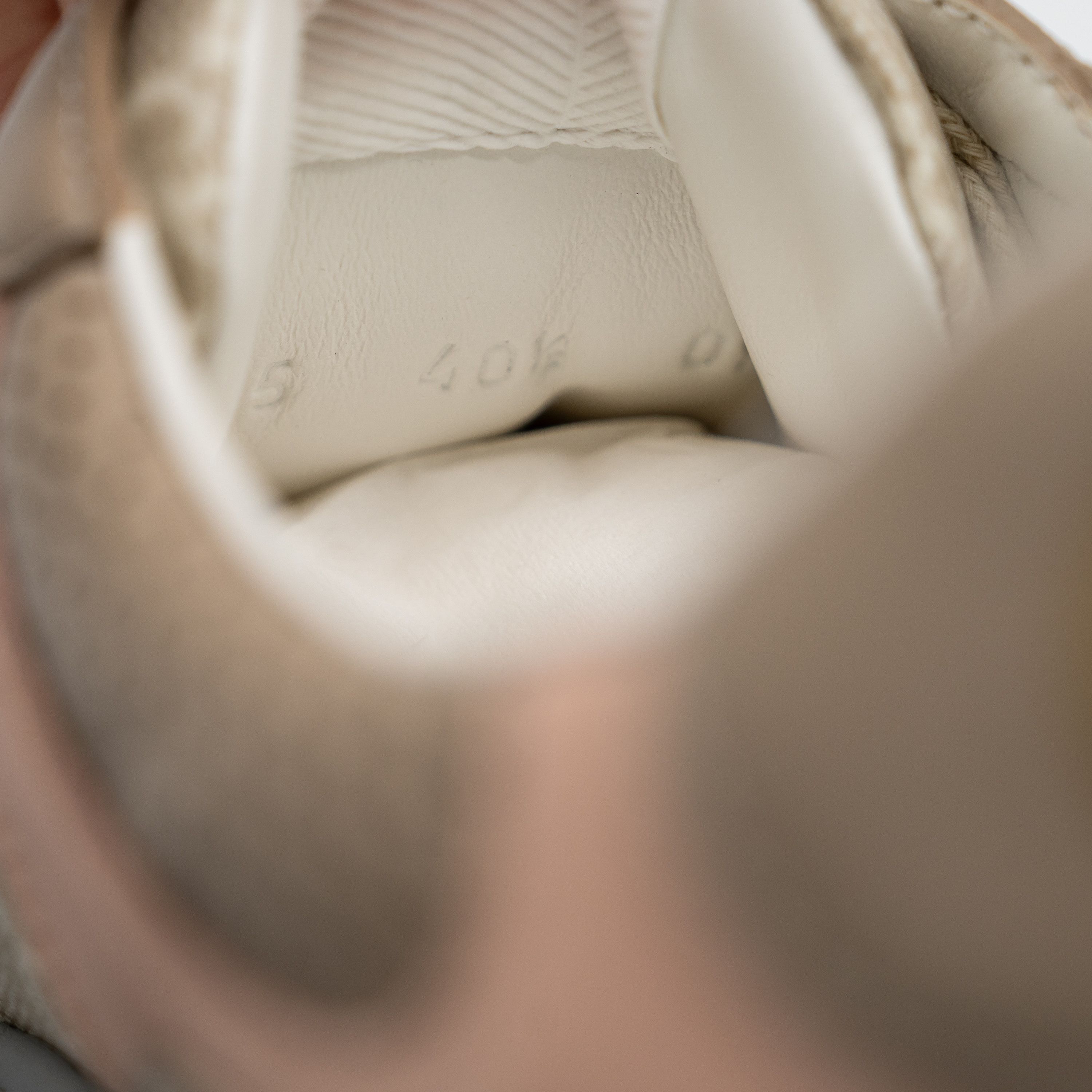 Gucci 10.5us Gucci GG Sneakers Oatmeal Pink Beige Leather Chunky B Size US 10.5 / IT 40.5 - 11 Thumbnail