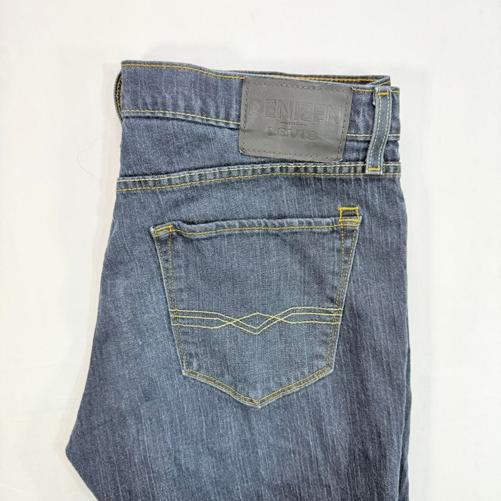 Levi's Vintage 2011 Levi’s Denzen Dark Wash Jeans W36 X L32 Size US 36 / EU 52 - 2 Thumbnail