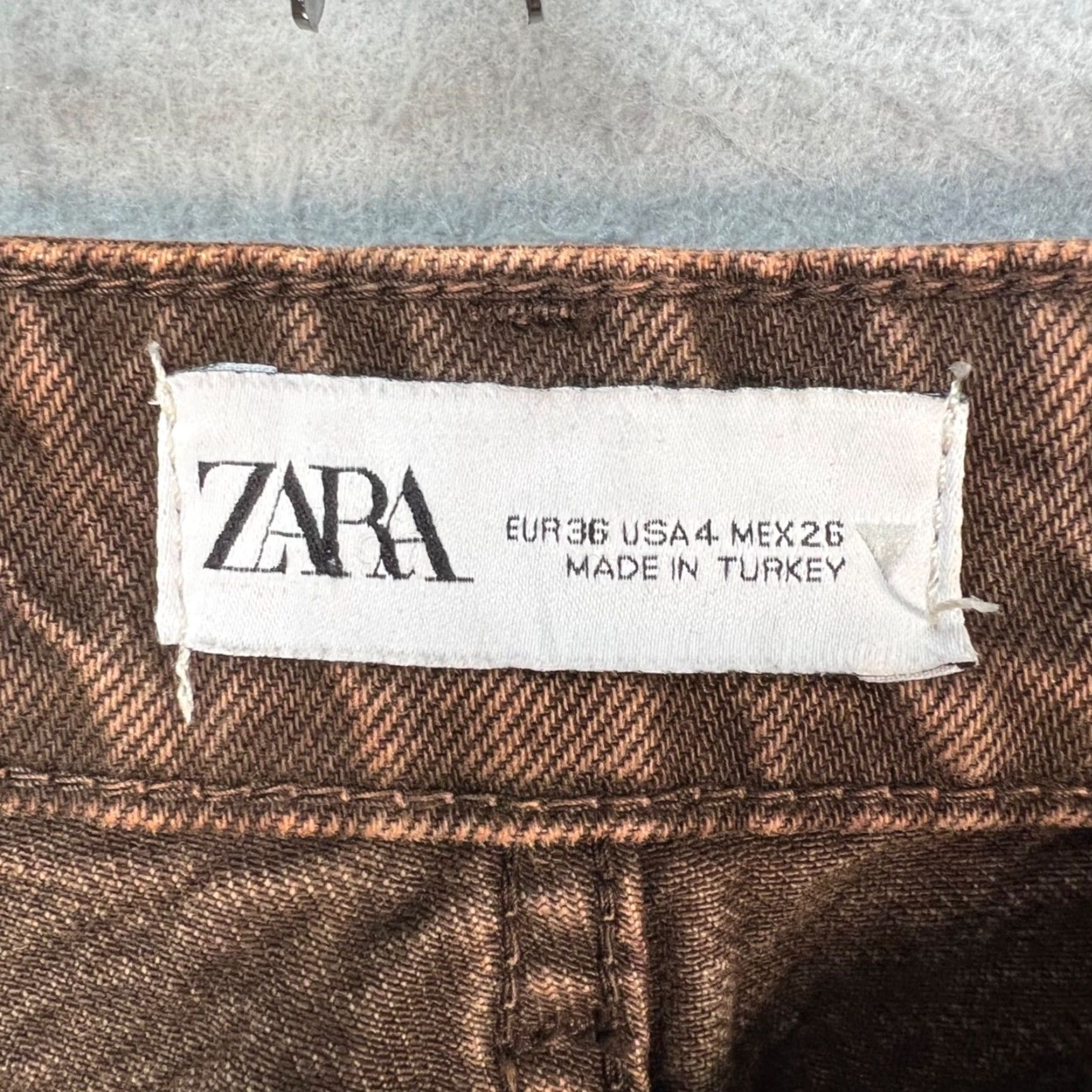 Zara Zara Jeans Adult Womens 4 Brown High-Waisted Straight-Leg Cotton Denim 5-Pocket Design Inseam 33 in Regular Rise High Vintage No Mens Womens Size 27" / US 4 / IT 40 - 3 Thumbnail