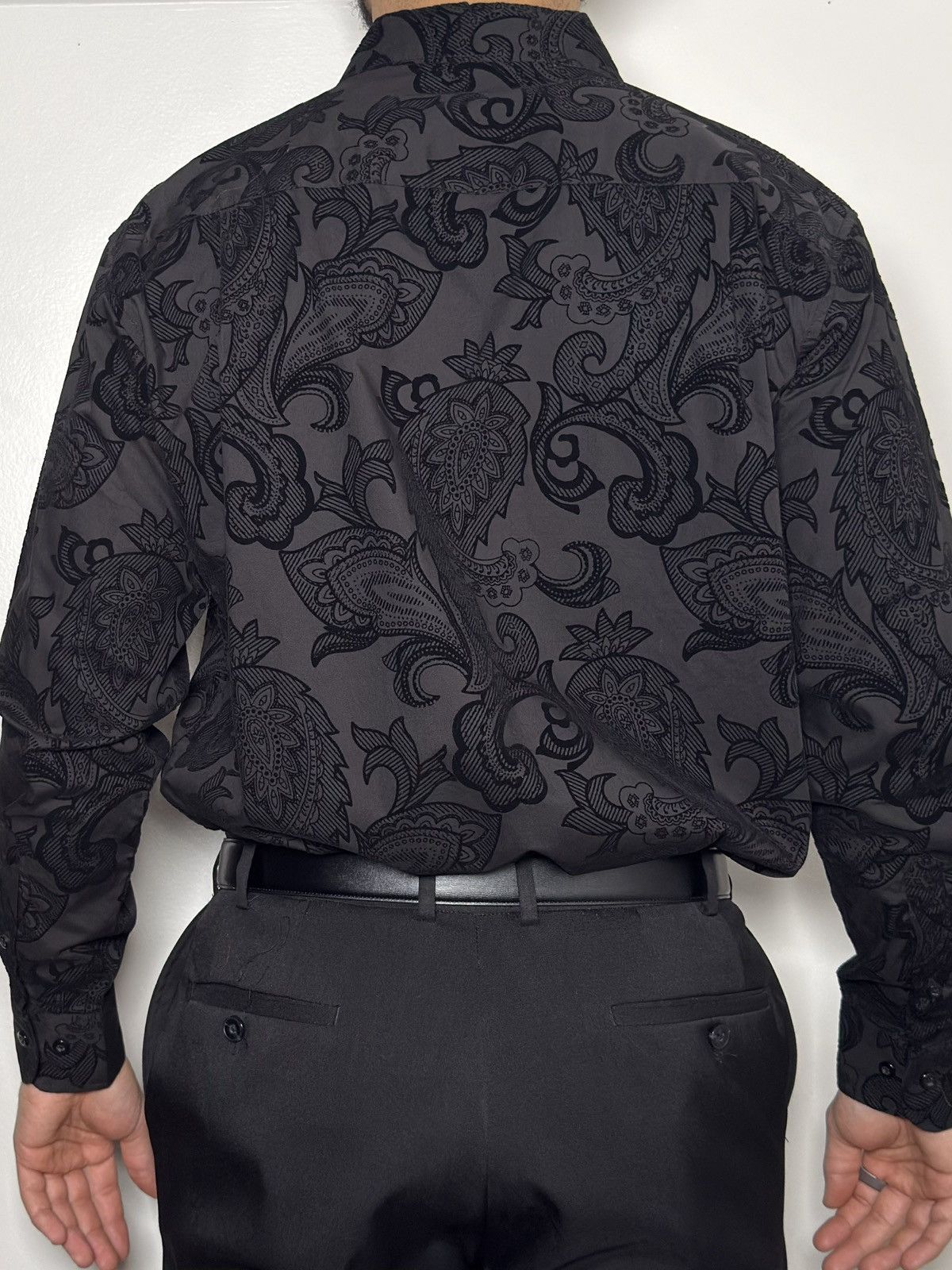 Beverly Hills Polo Club Vintage Beverly Hills Polo Club Black Paisley Shirt – Size M Size US M / EU 48-50 / 2 - 4 Thumbnail