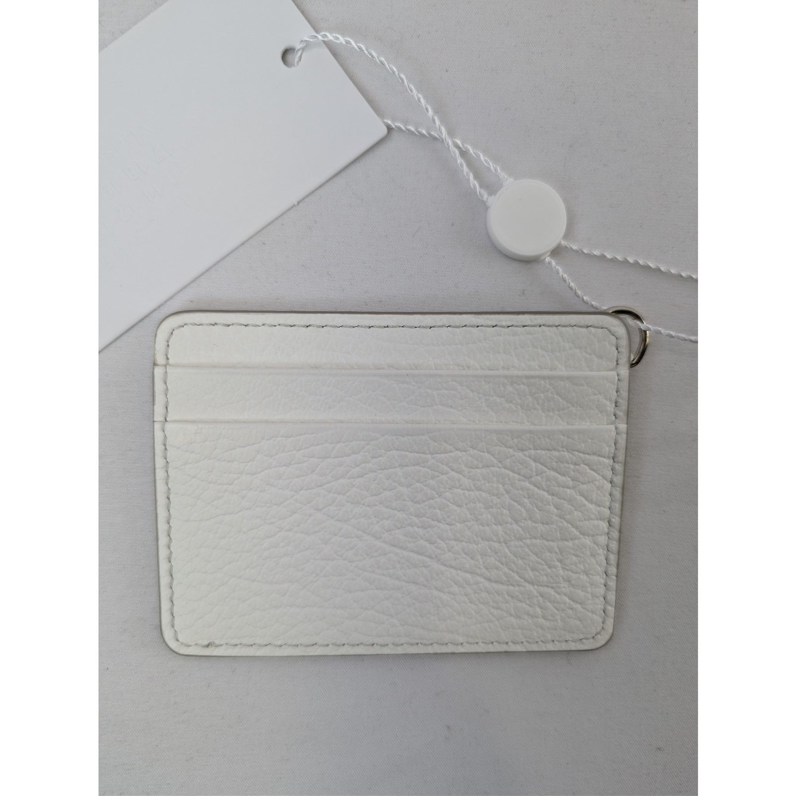 Maison Margiela o1rshd1 Size: OS/ Four Stitch Leather Card Holder in White Size ONE SIZE - 4 Thumbnail