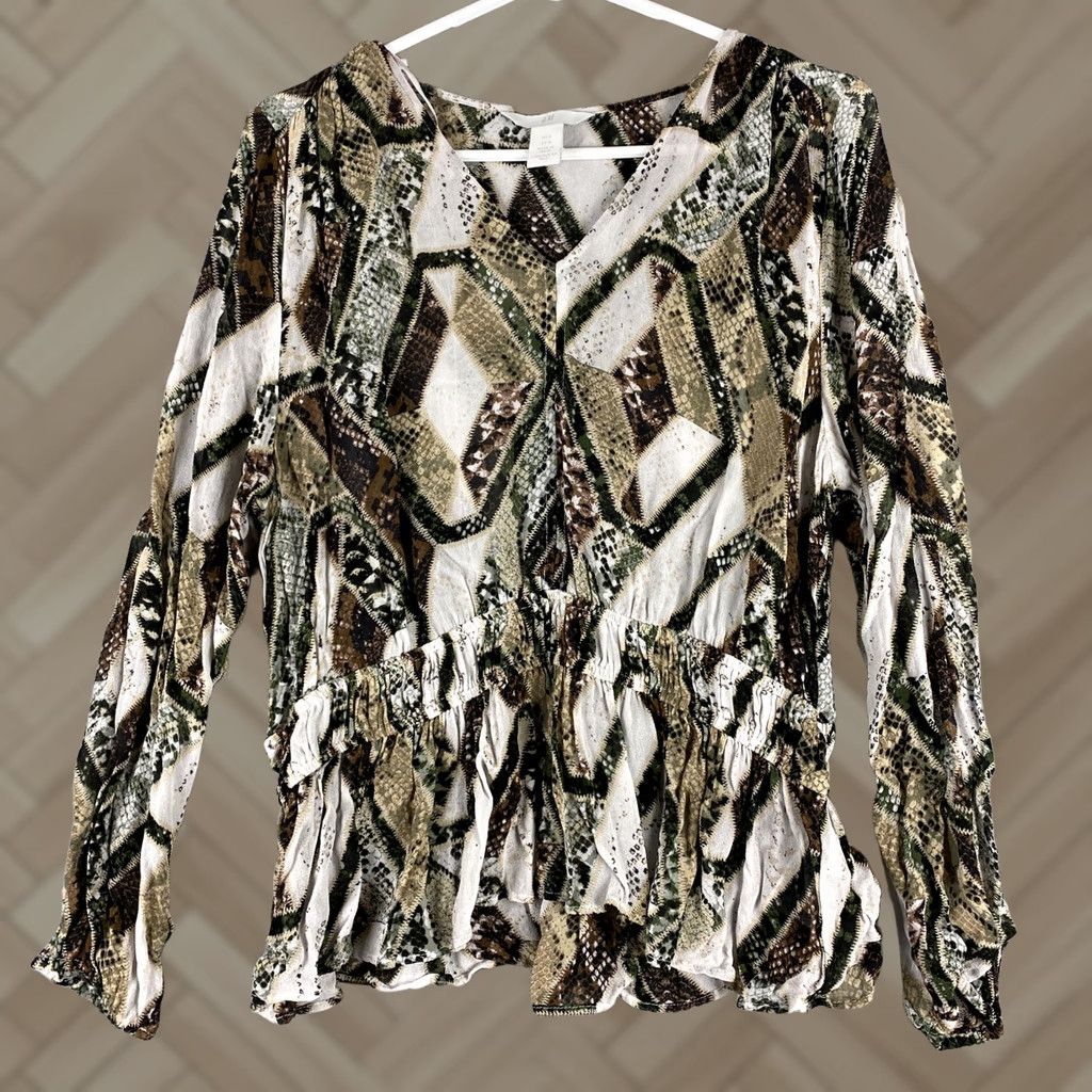 H&M H&M Blouse Women Regular Size 8 Multicolor Polyester Button Long Sleeve Colorblock Classic Modern Shirt Women Mens? Size M / US 6-8 / IT 42-44 - 1 Thumbnail