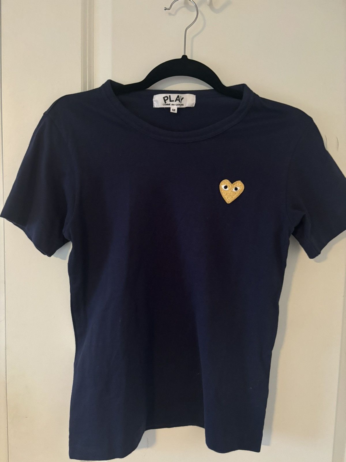 Comme des Garcons PLAY Gold heart patch cdg play navy tee Size US M / EU 48-50 / 2 - 1 Thumbnail