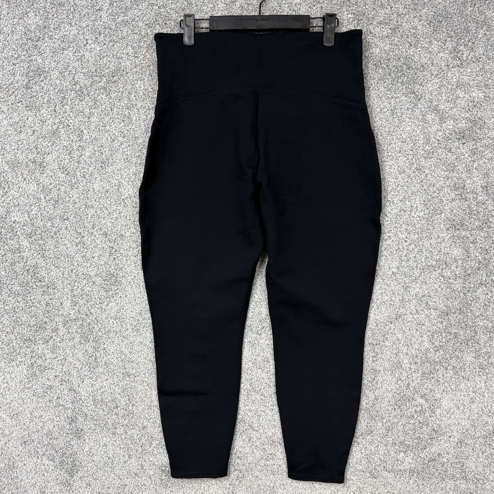 Spanx Spanx Leggings Womens XL Petite 31x24 Black High Waist Compression Athleisure Shaping Size 40" / US 18 - 7 Thumbnail