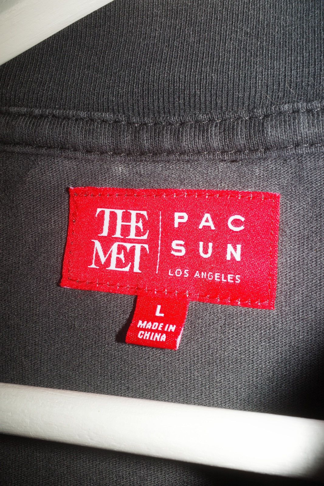 Pacsun THE MET x Pacsun Logo T-Shirt Size US L / EU 52-54 / 3 - 4 Thumbnail