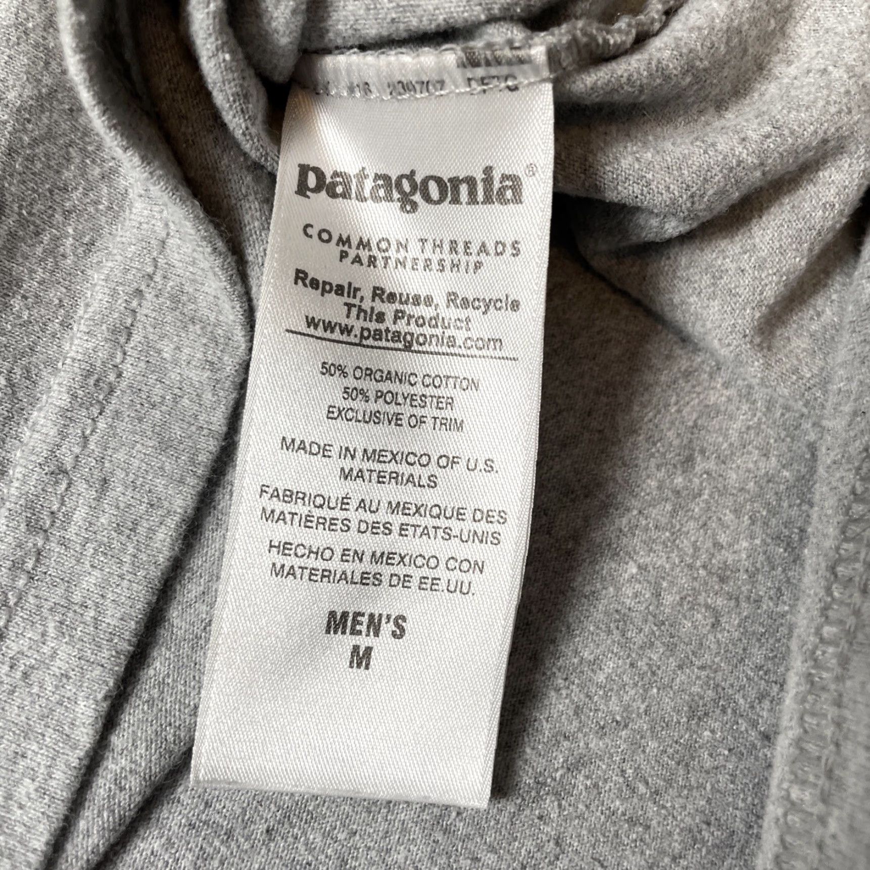 Patagonia Patagonia T-Shirt Mens M Gray Outdoor Cotton Blend Crew Neck Short Sleeve Size US M / EU 48-50 / 2 - 5 Thumbnail