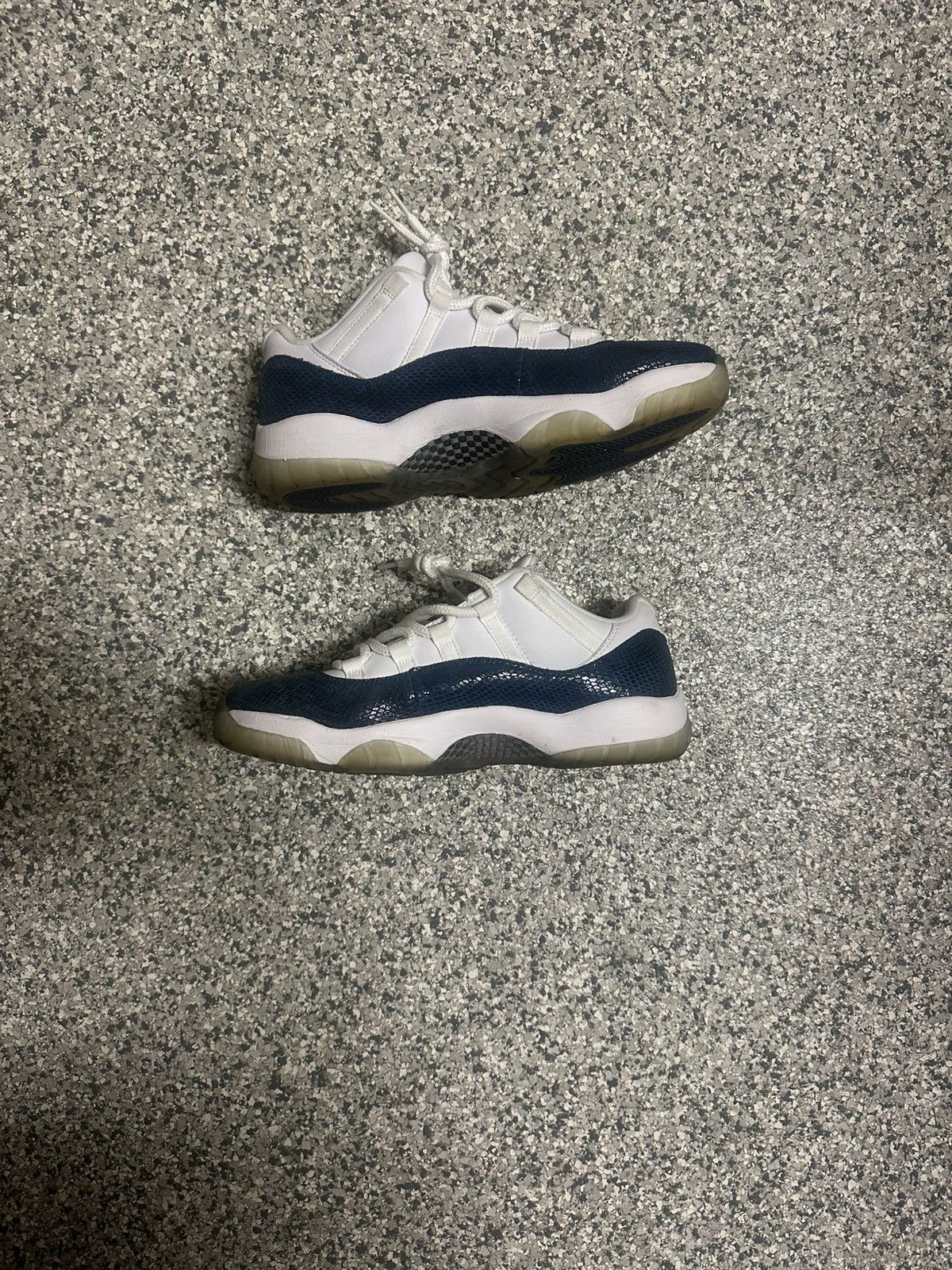 Jordan Brand Jordan 11 Low Snake Navy Size US 10.5 / EU 43-44 - 2 Thumbnail