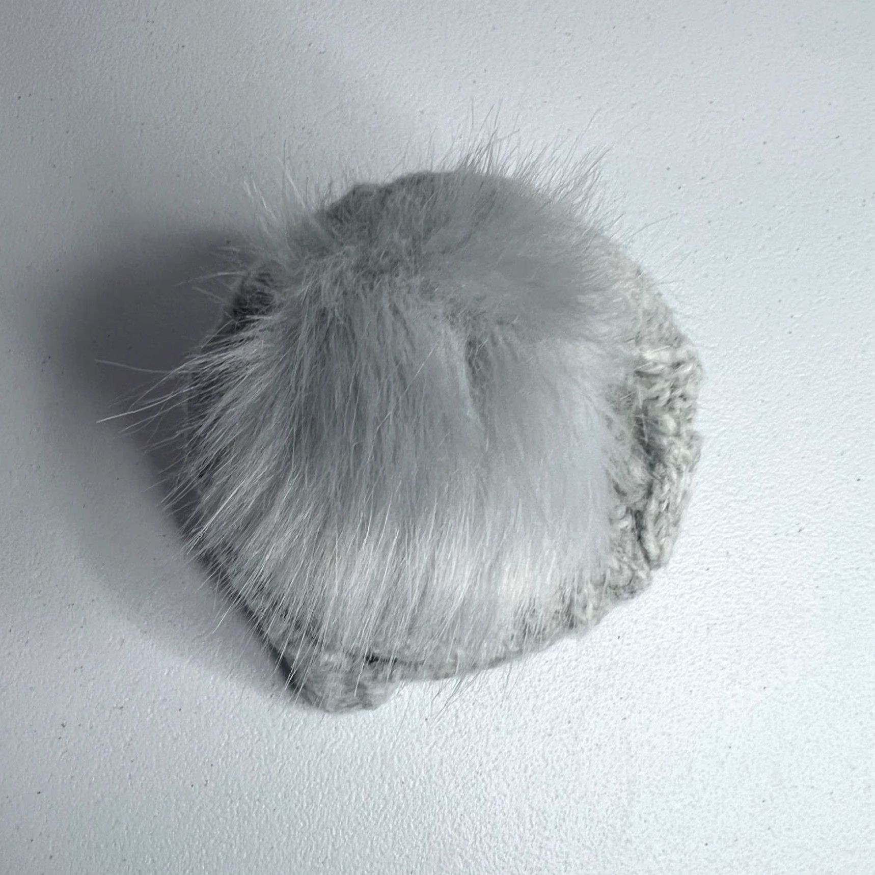 Express Express Beanie Women's One Size Gray Faux Fur Pom Cable Knit NEW Size ONE SIZE - 4 Thumbnail