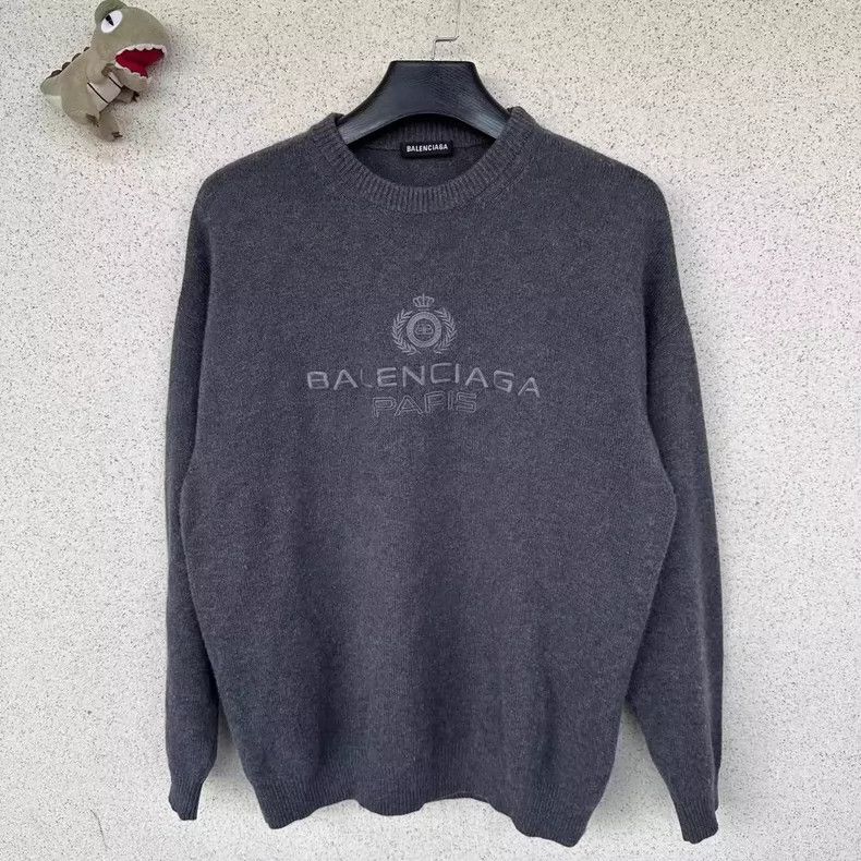 Balenciaga Balenciaga Crown Buckle Sweater Size US S / EU 44-46 / 1 - 1 Thumbnail